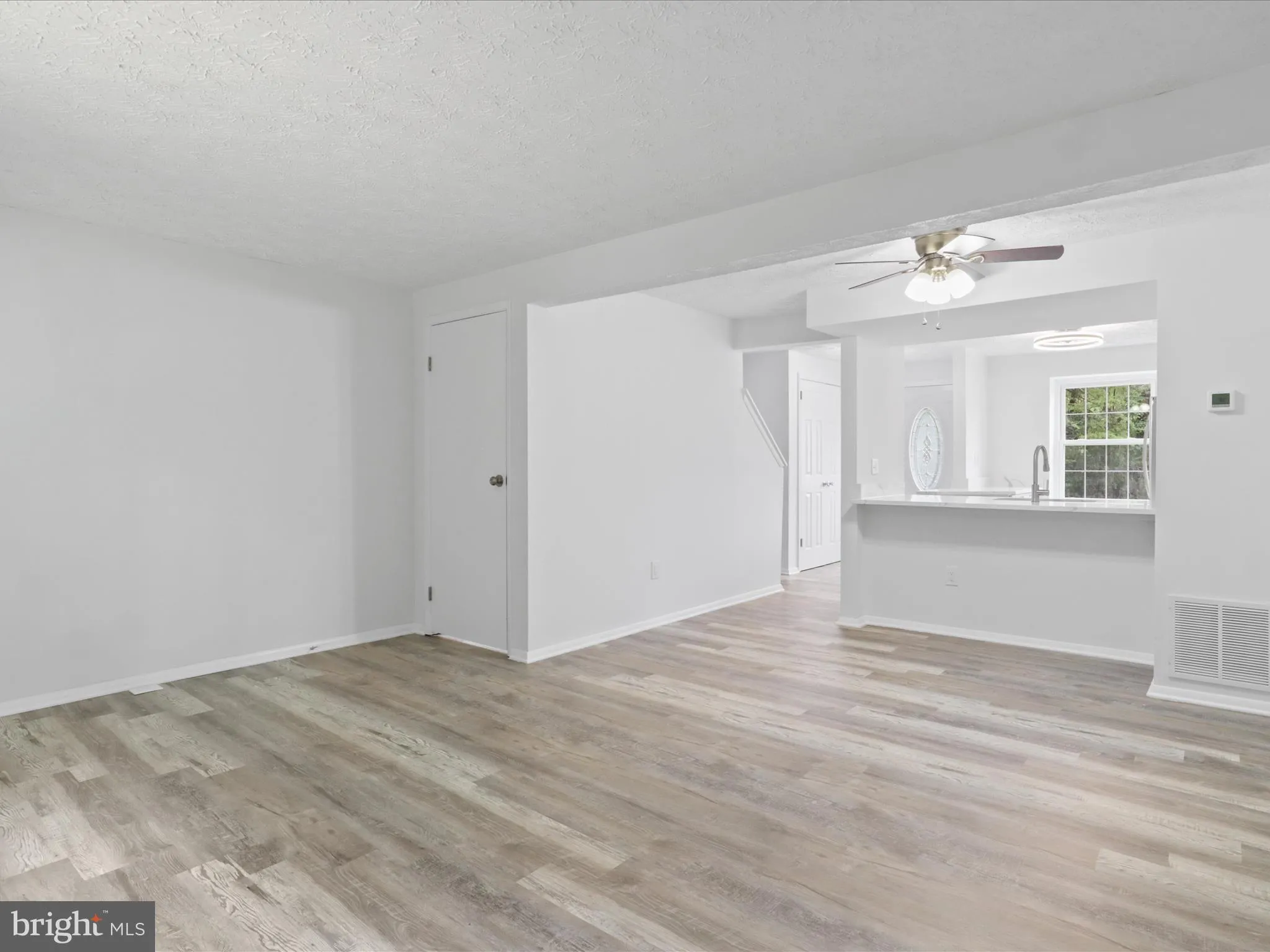 Lorton, Virginia 22079, United States, 2 Bedrooms Bedrooms, ,2 BathroomsBathrooms,Residential,Active,154120