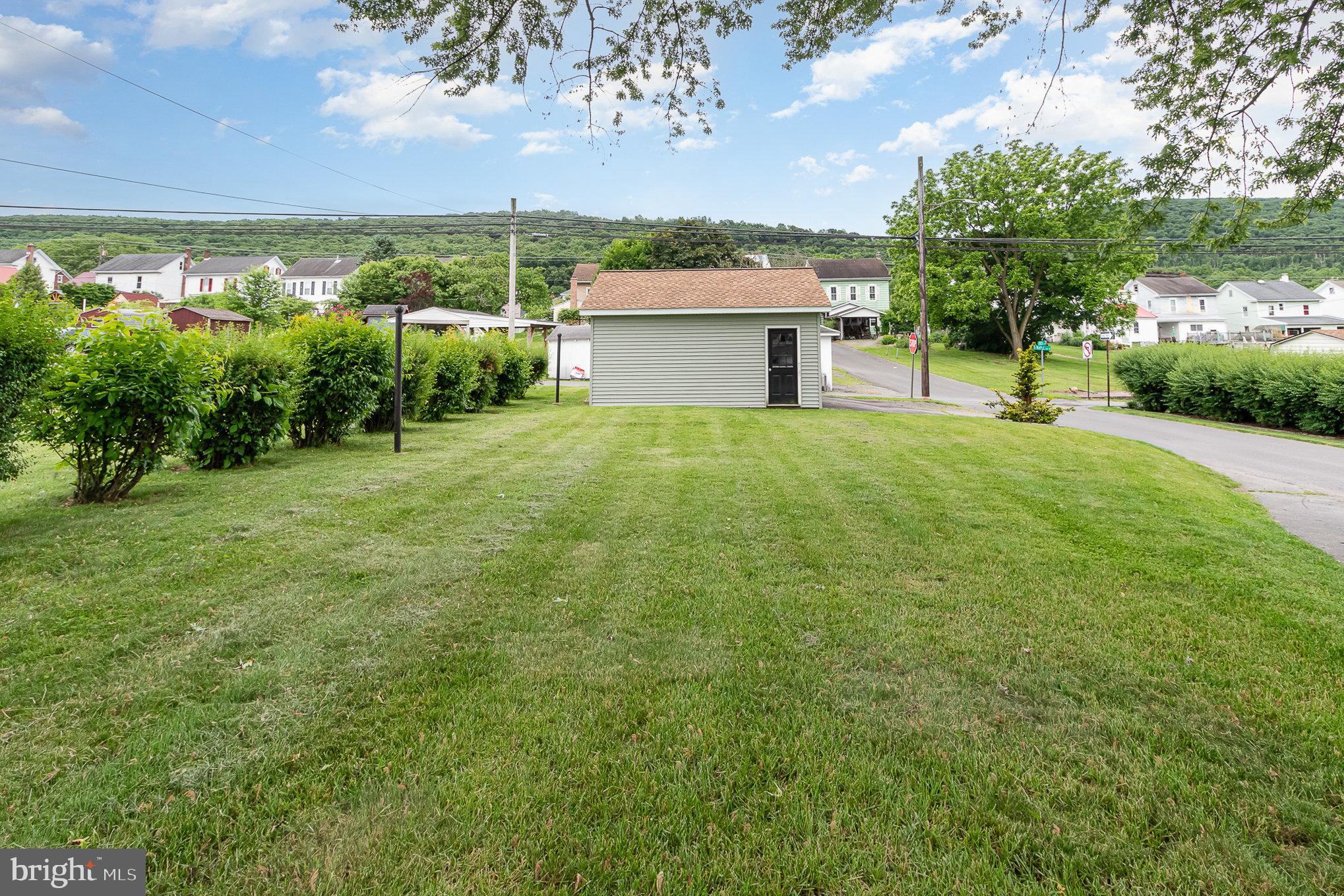 ELIZABETHVILLE BOROUGH - Residential