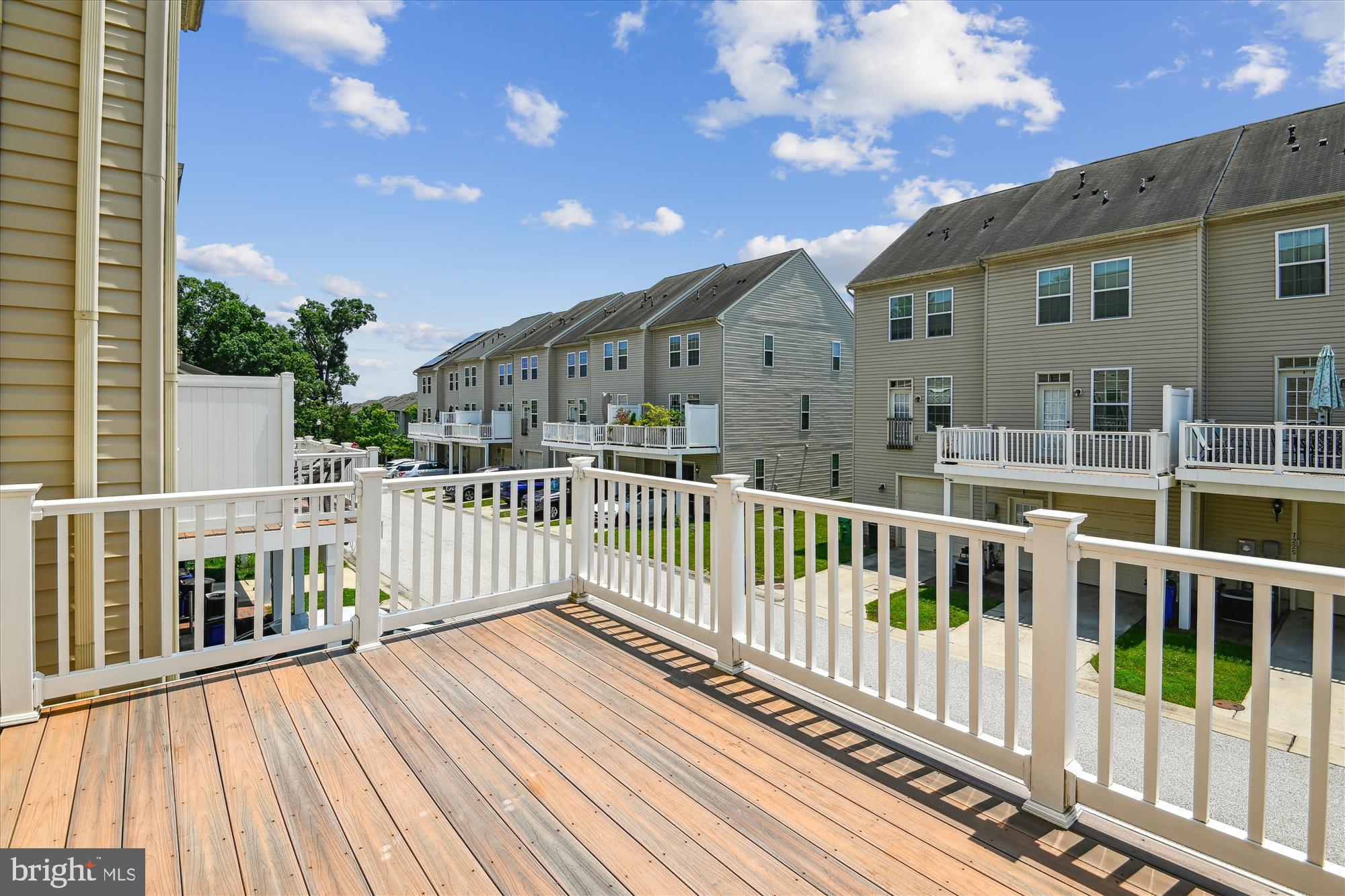 HOWARD SQUARE - Residential Lease