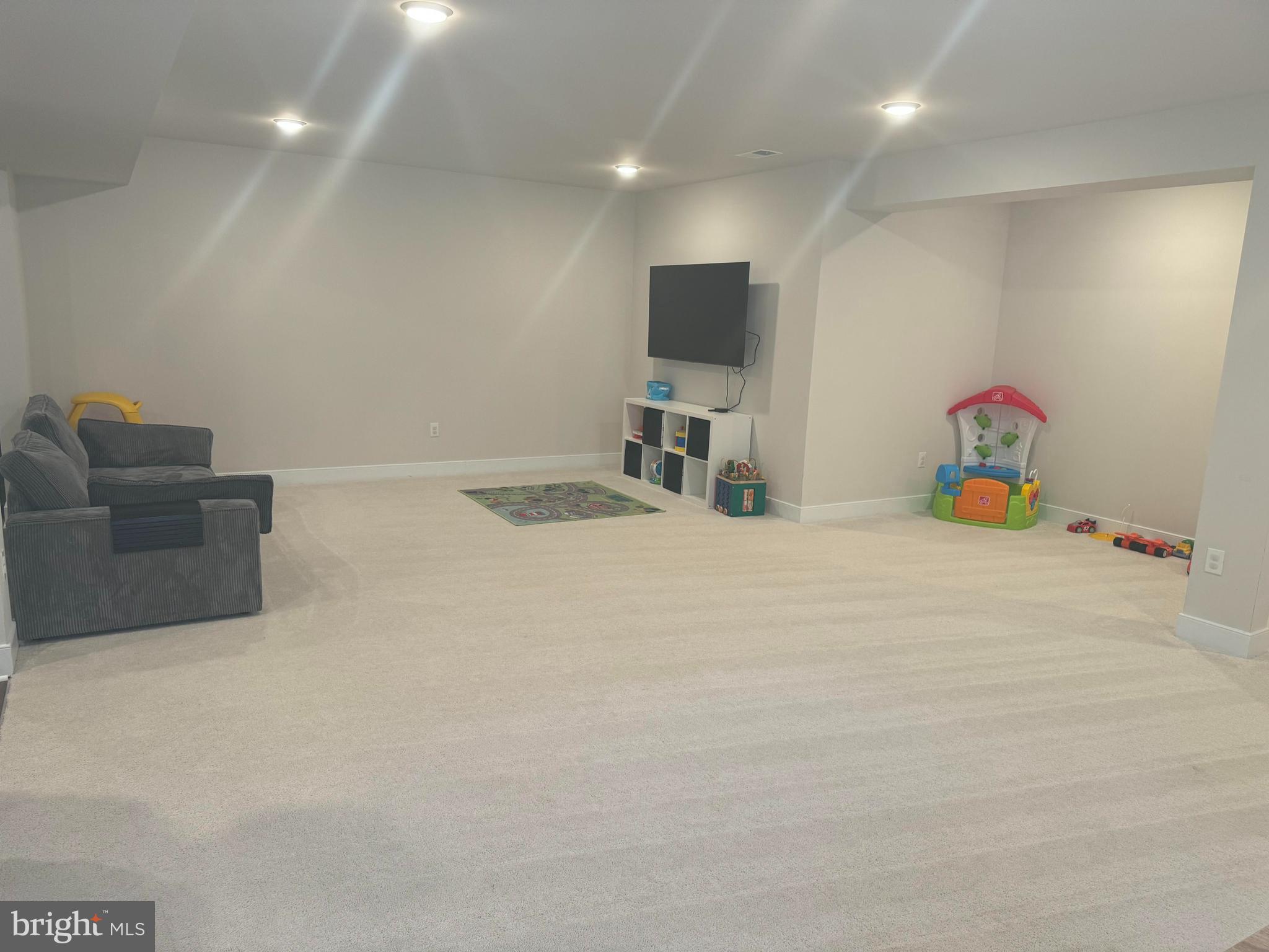 POTOMAC SHORES - Residential