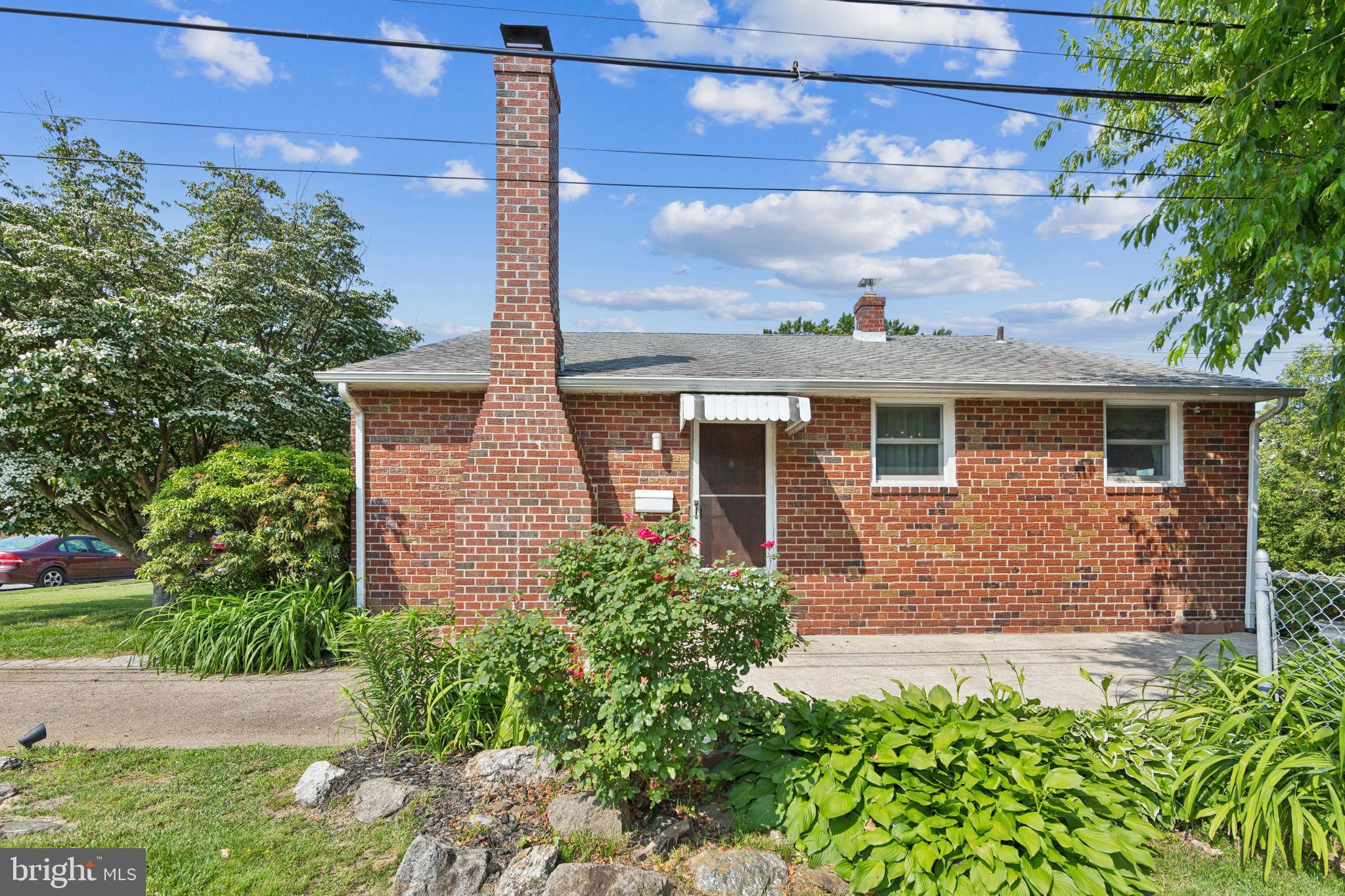 805 WILLOW AVENUE