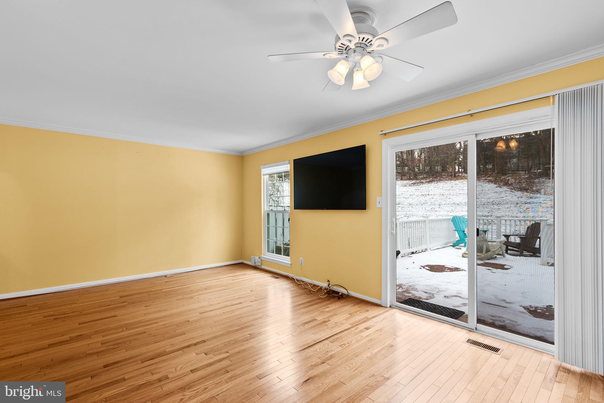 POTOMAC CHASE - Residential