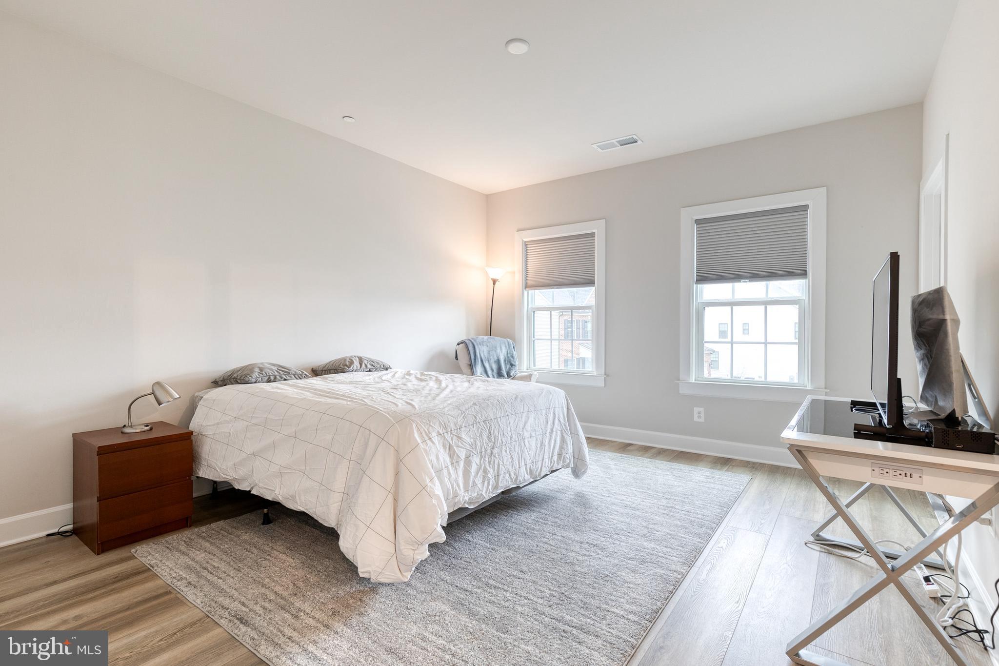 CEDAR CREEK - Residential