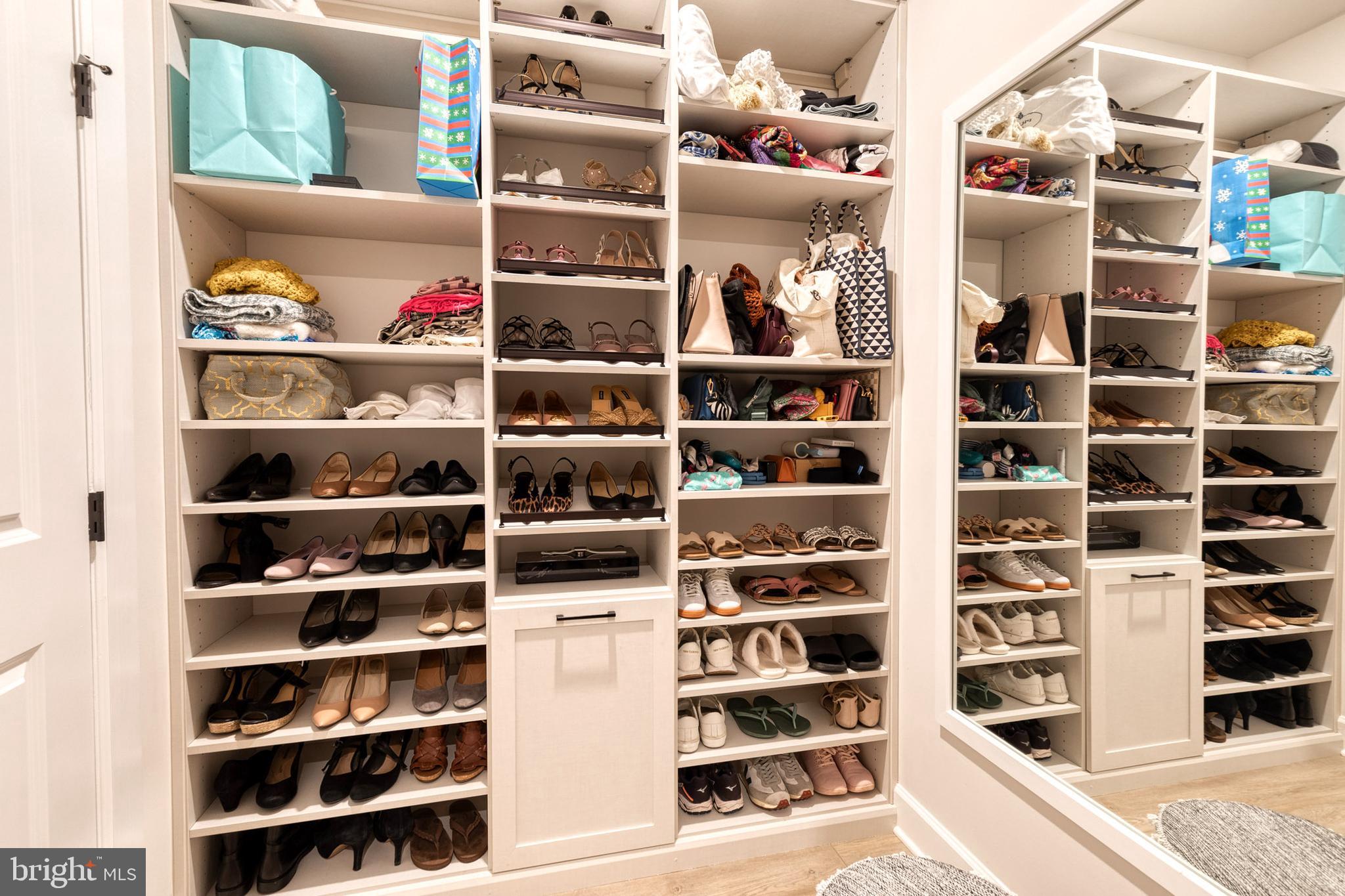 CEDAR CREEK - Residential