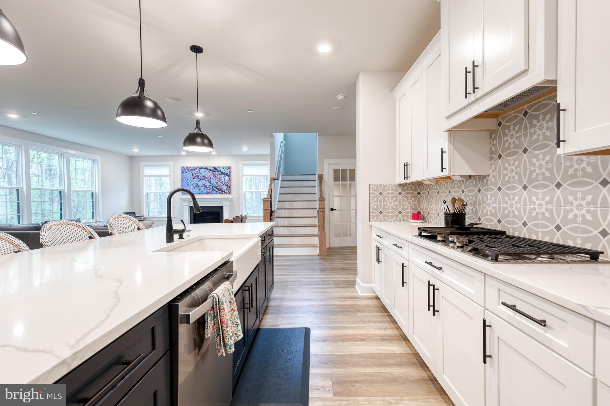 CEDAR CREEK - Residential