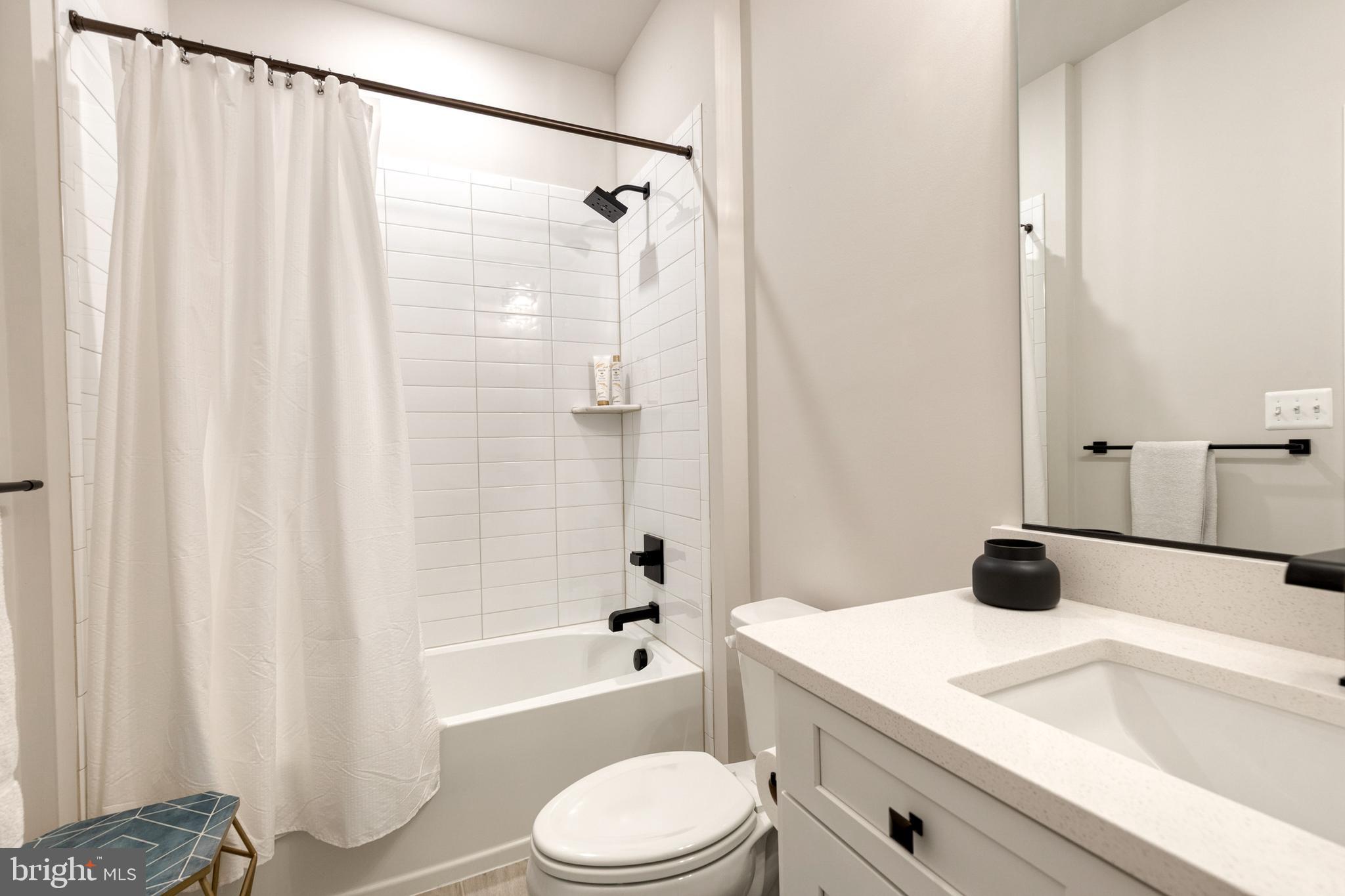 CEDAR CREEK - Residential