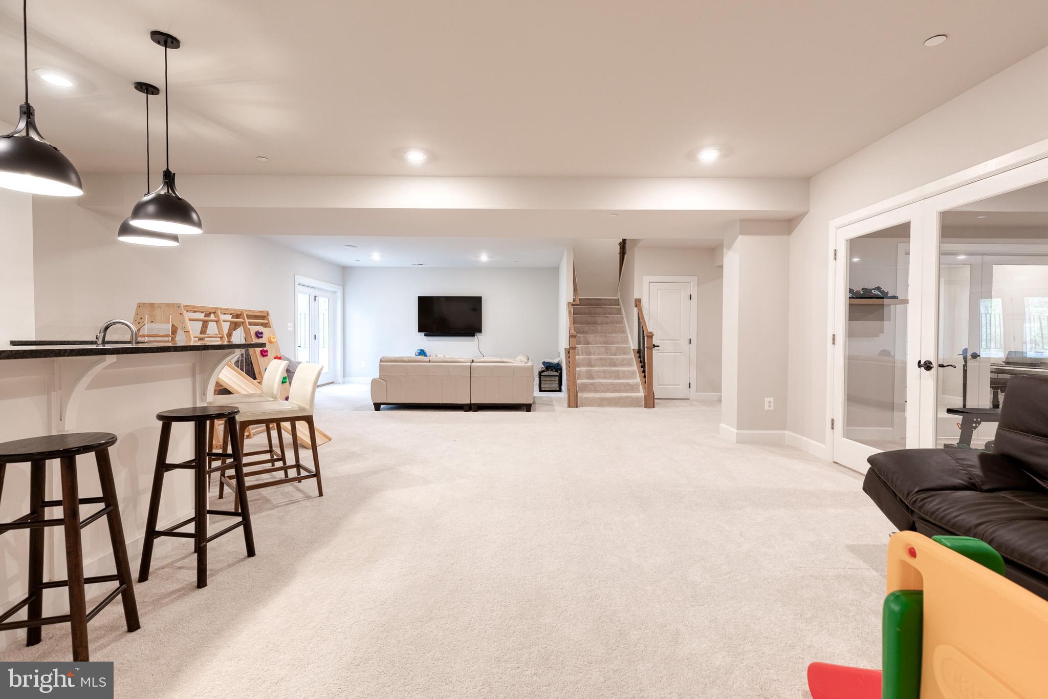 CEDAR CREEK - Residential