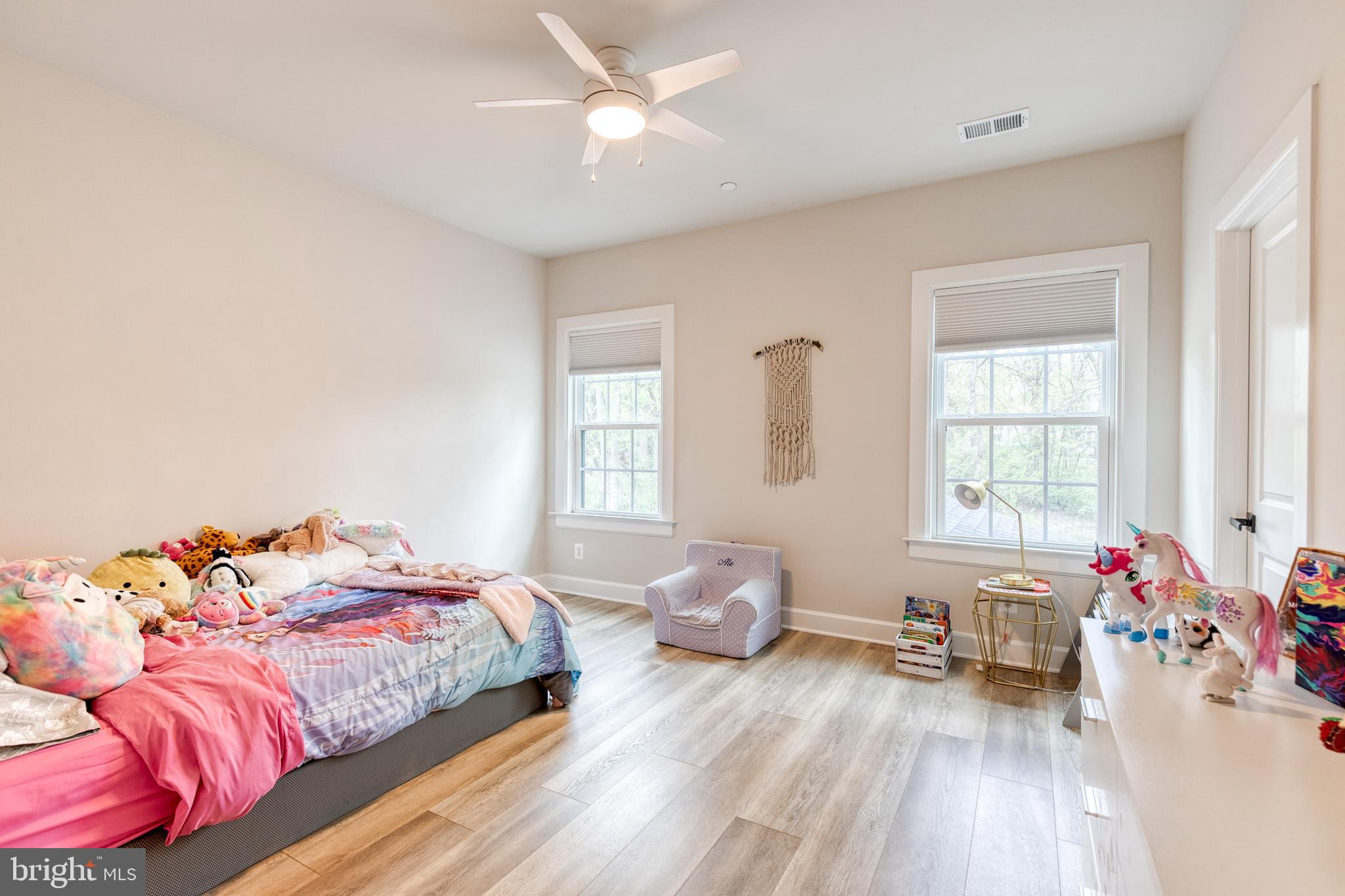 CEDAR CREEK - Residential