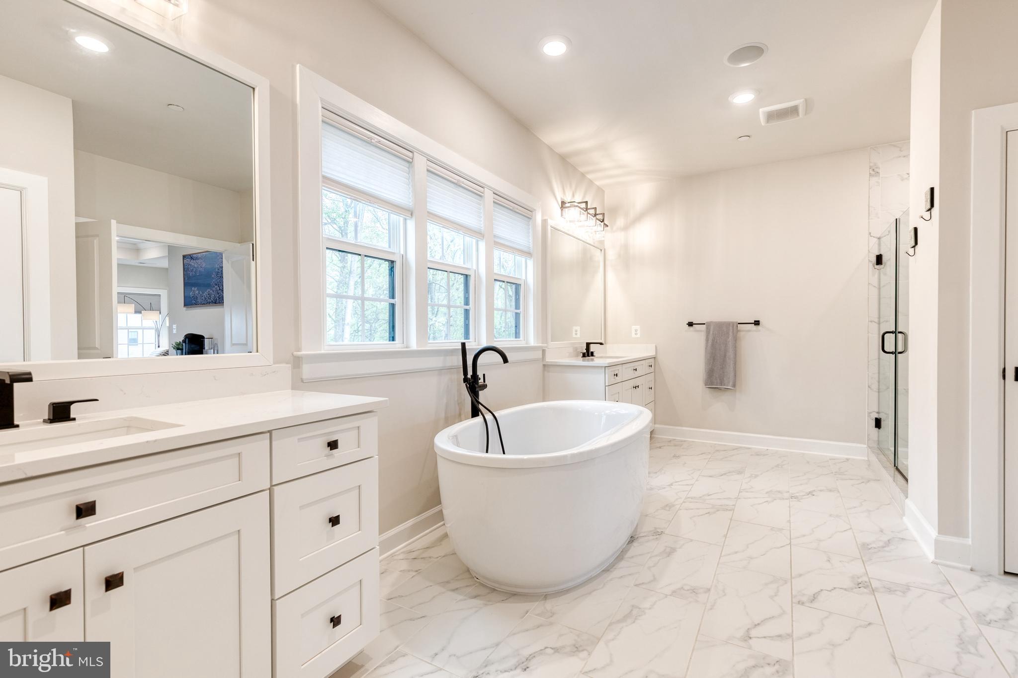 CEDAR CREEK - Residential