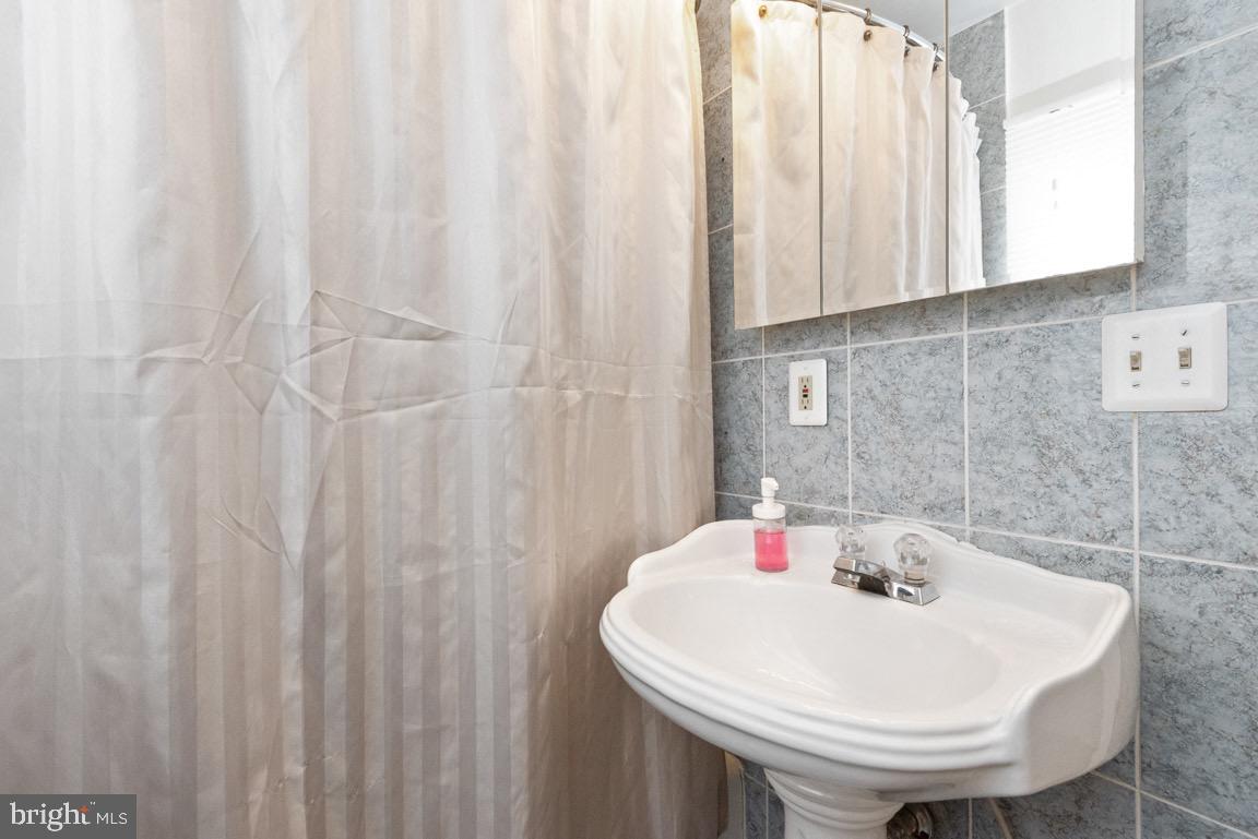 BROOKLYN - Residential