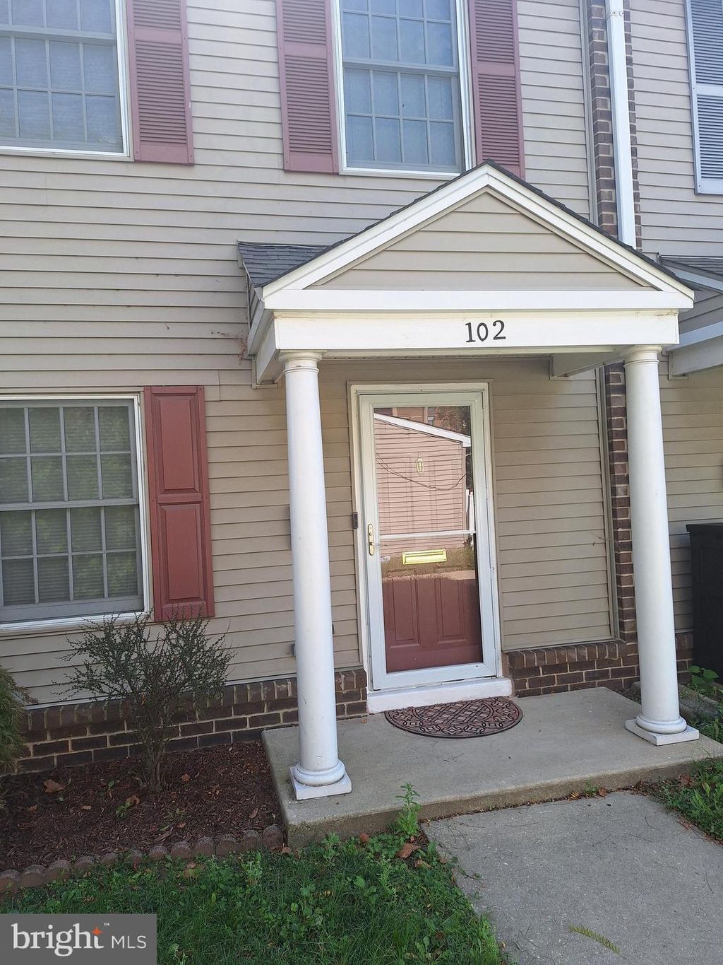 Photo of 102 Royal Court Lane, CAMDEN, NJ 08103 (MLS # NJCD2103464)