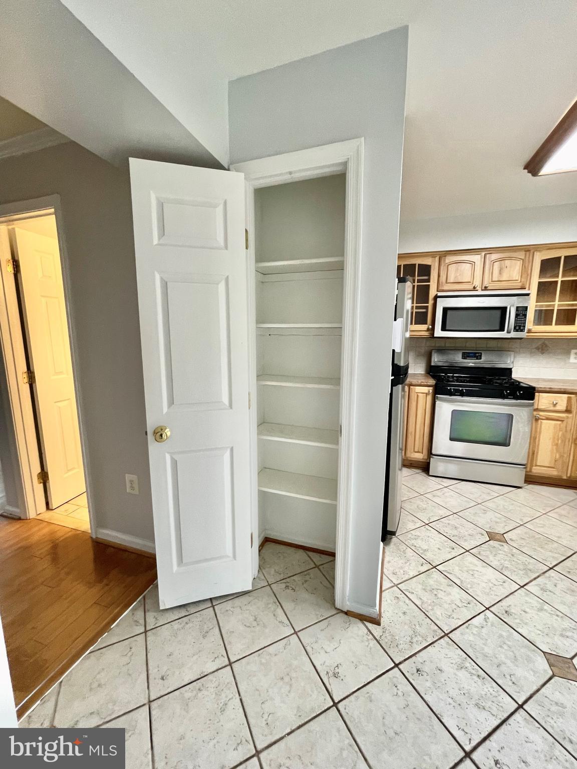 LONDON TOWN WEST - Residential