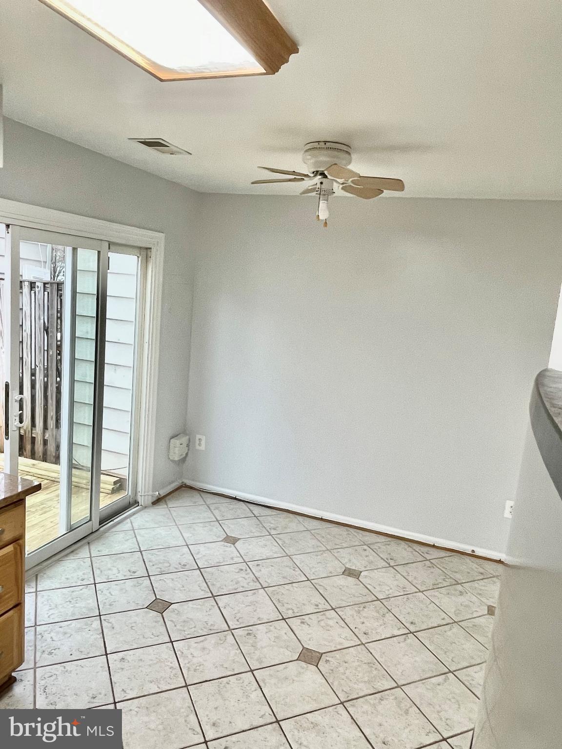 LONDON TOWN WEST - Residential