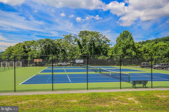 VILLAS AT WESTWINDS - Residential