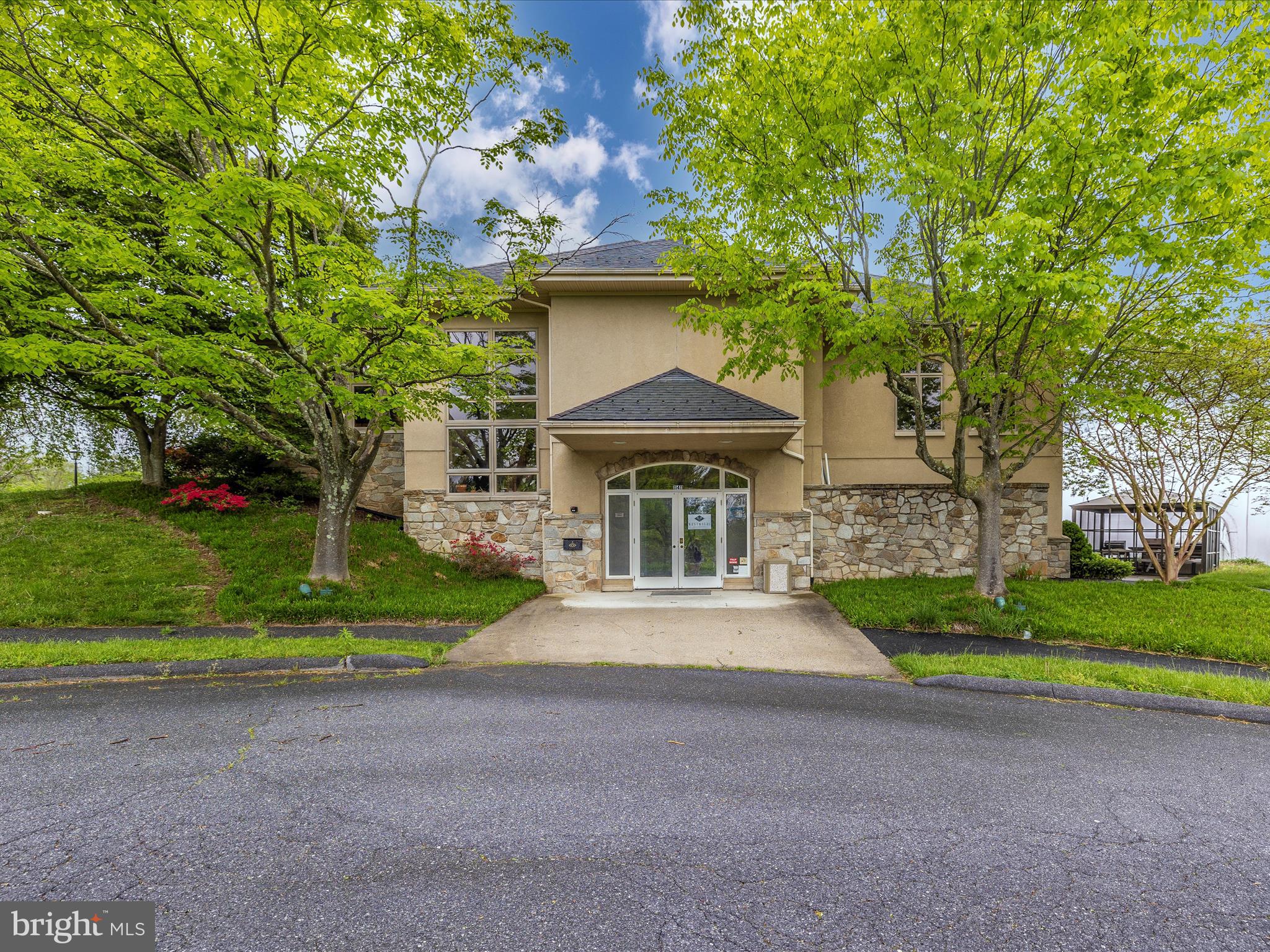 VILLAS AT WESTWINDS - Residential