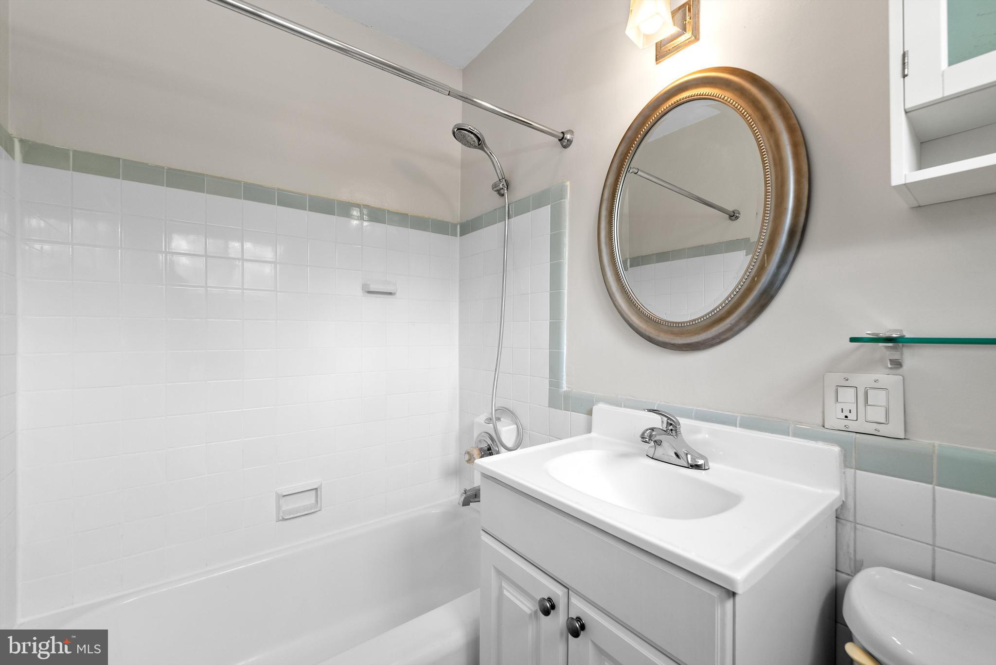 PARK  FAIRFAX - Residential Lease