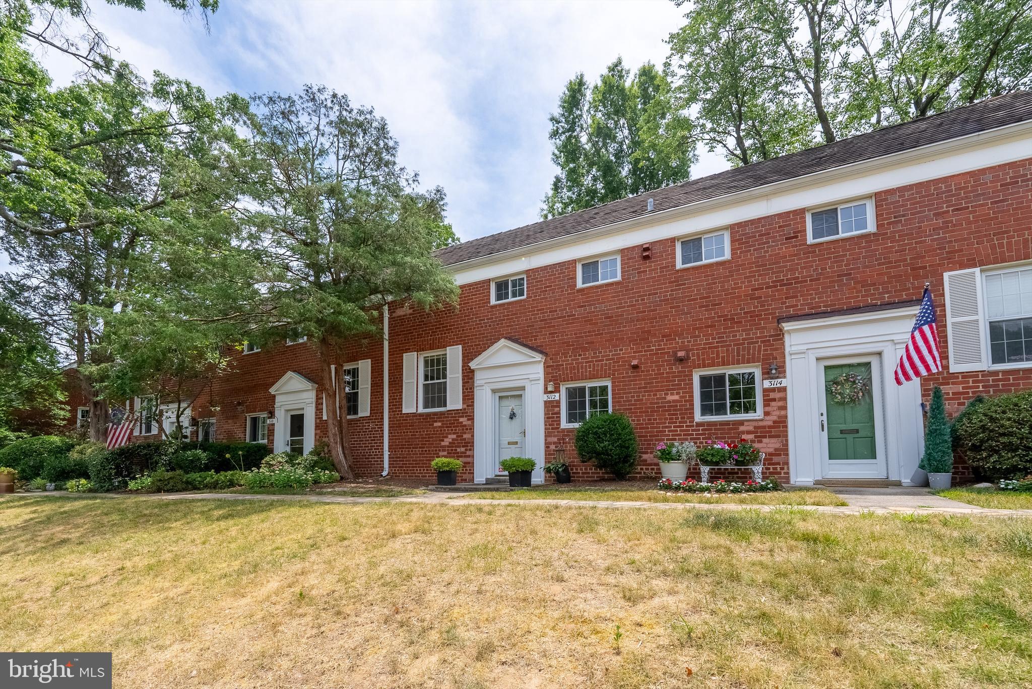 PARK  FAIRFAX - Residential Lease