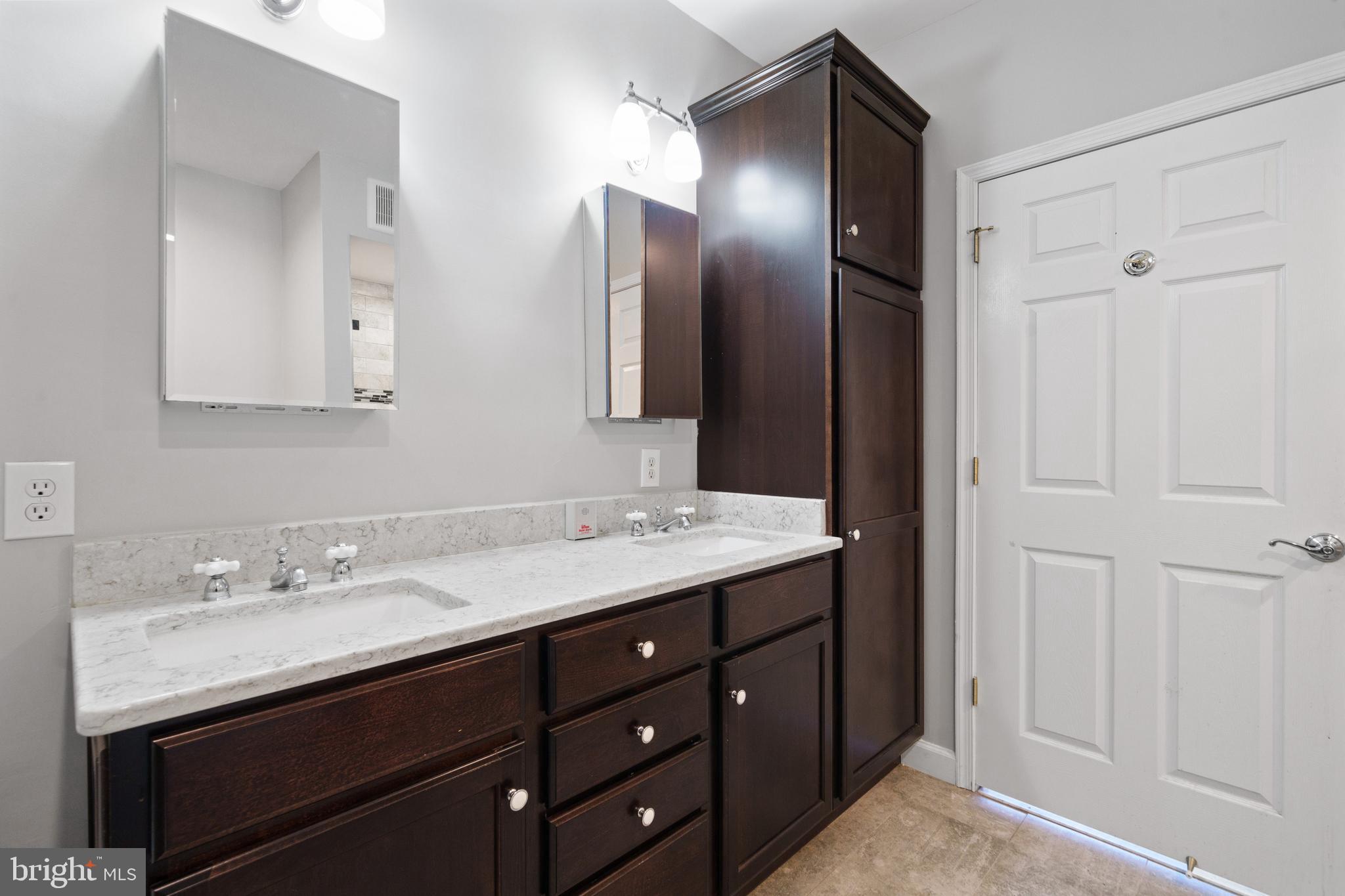 STRATFORD CONDOMINIUMS - Residential