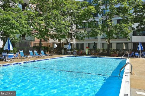 Photo of 4501 Arlington Boulevard #806, ARLINGTON, VA 22203 (MLS # VAAR2070172)
