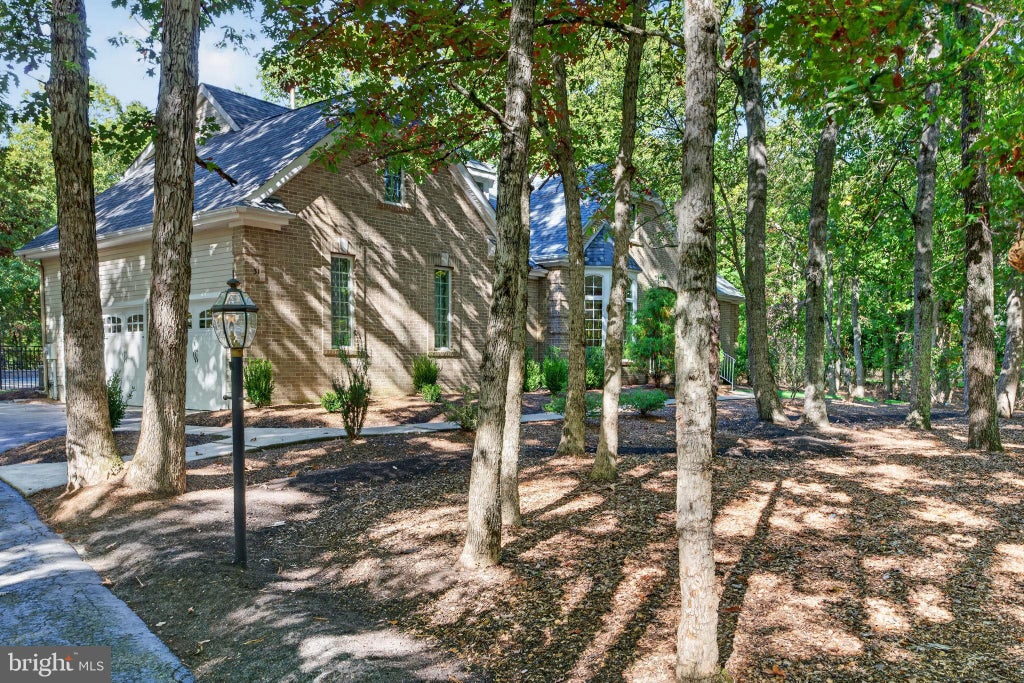 Photo of 31 High Point Drive, MEDFORD, NJ 08055 (MLS # NJBL2123304)