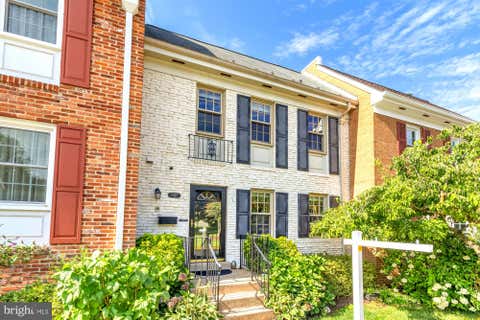 Photo of 7357 Eldorado Court, MCLEAN, VA 22102 (MLS # VAFX2330684)