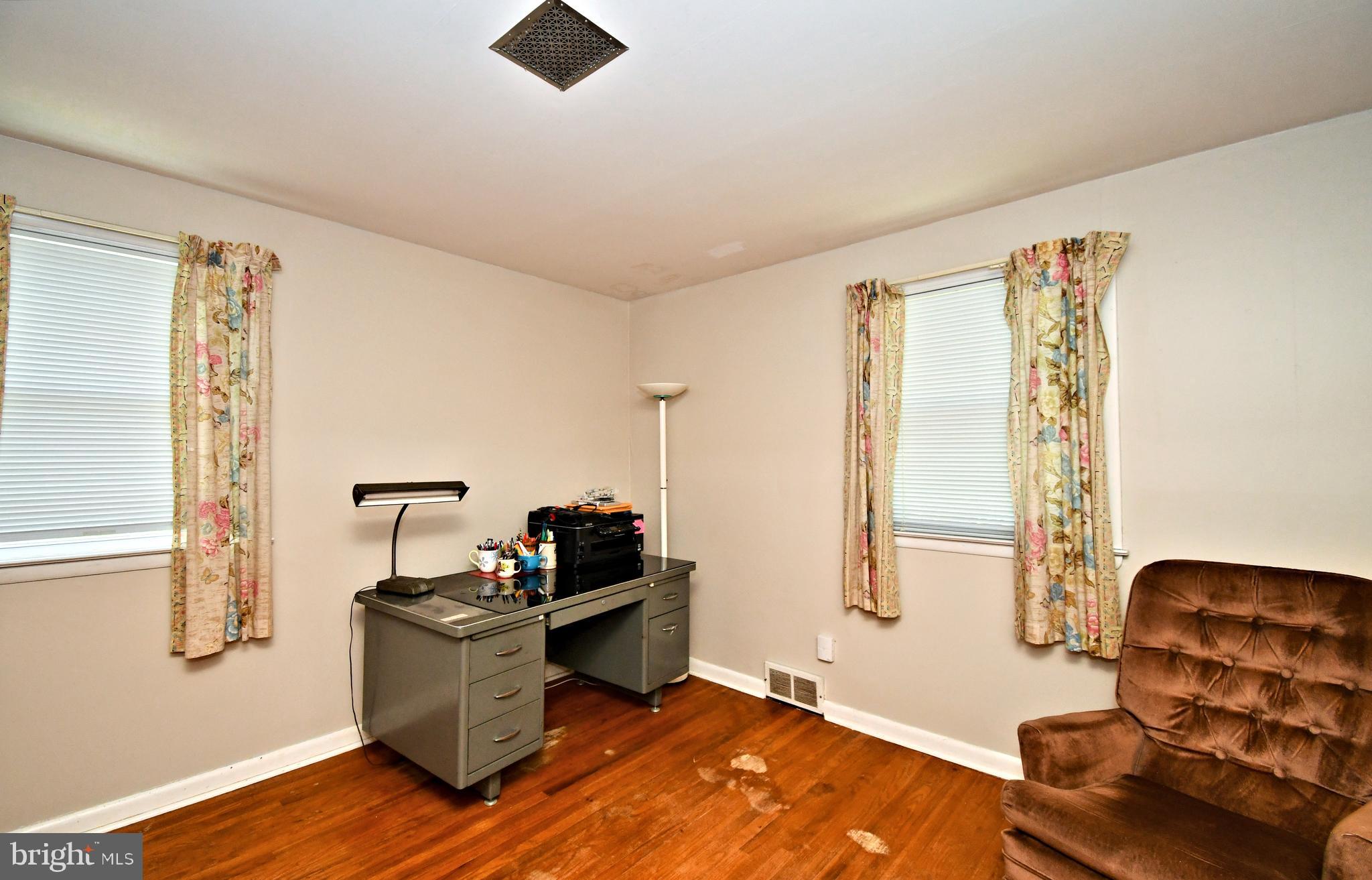 LOWELL HILLS - Residential