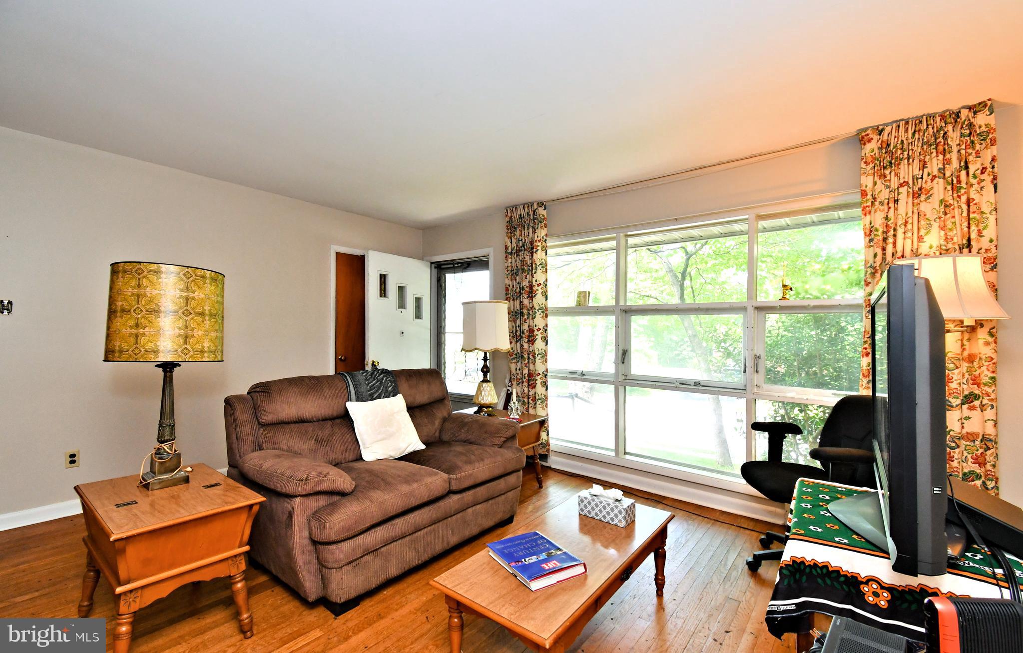 LOWELL HILLS - Residential