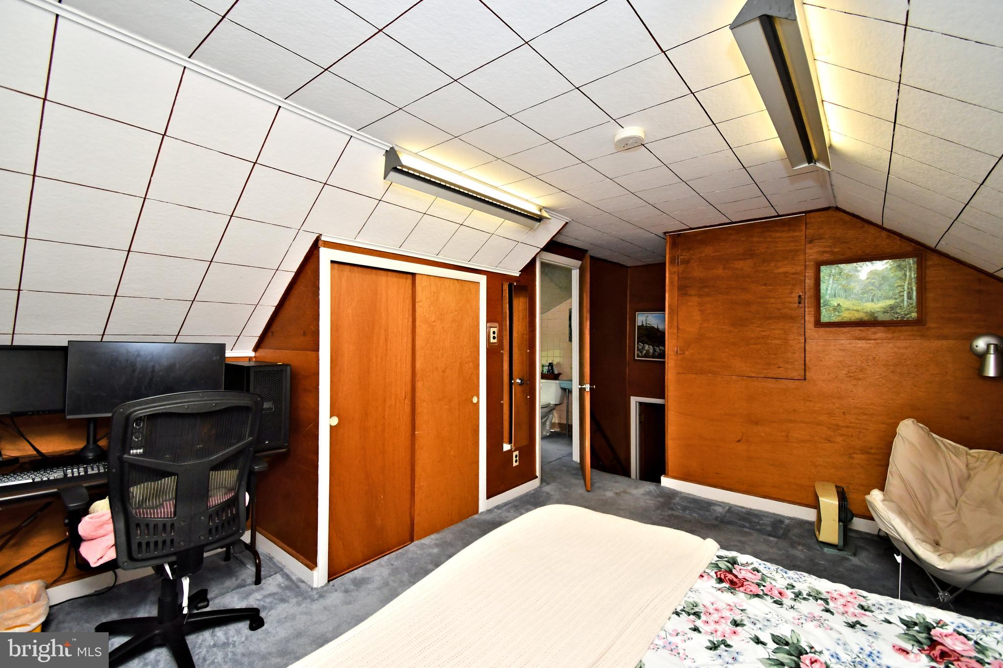 LOWELL HILLS - Residential