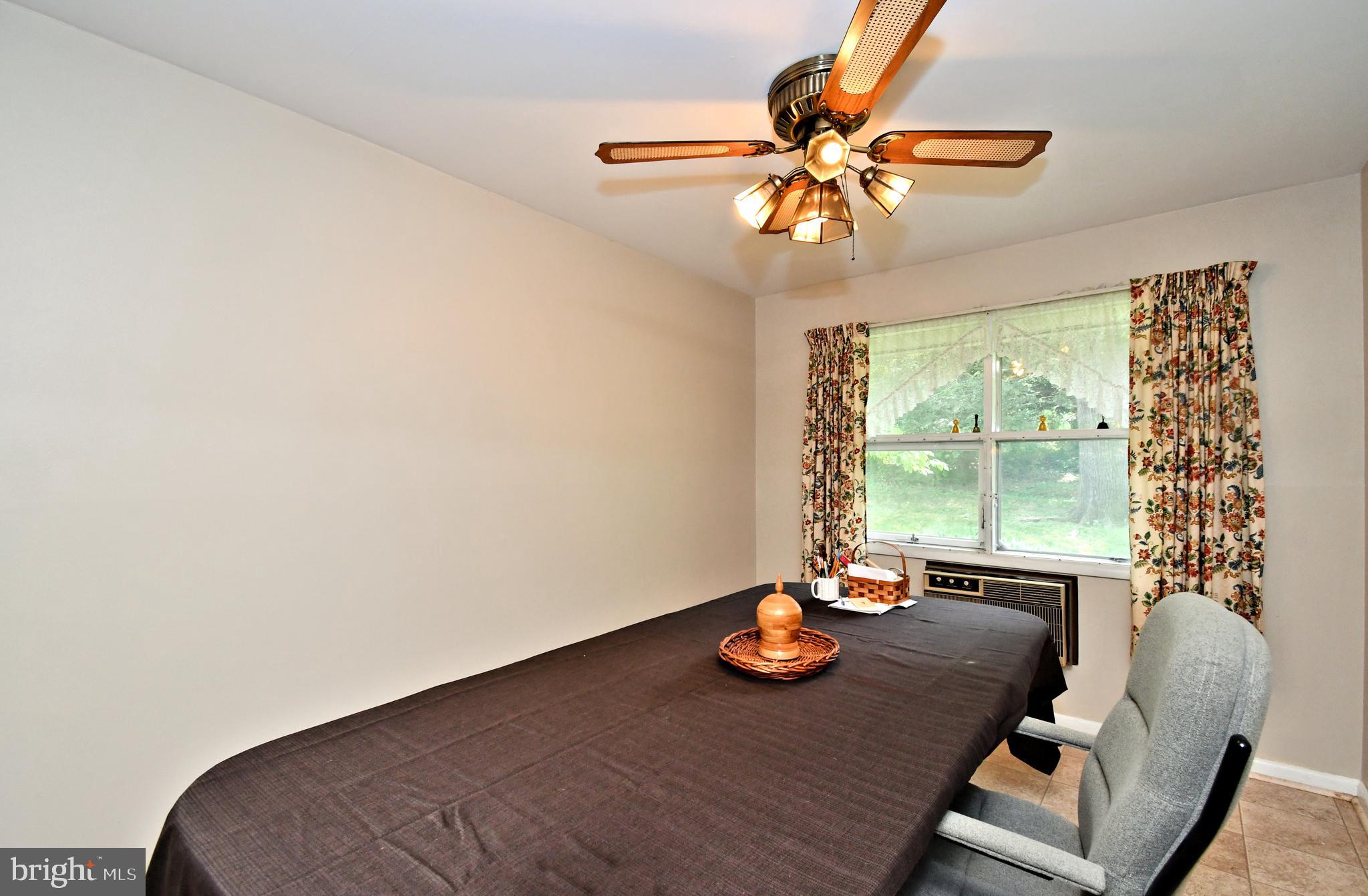 LOWELL HILLS - Residential