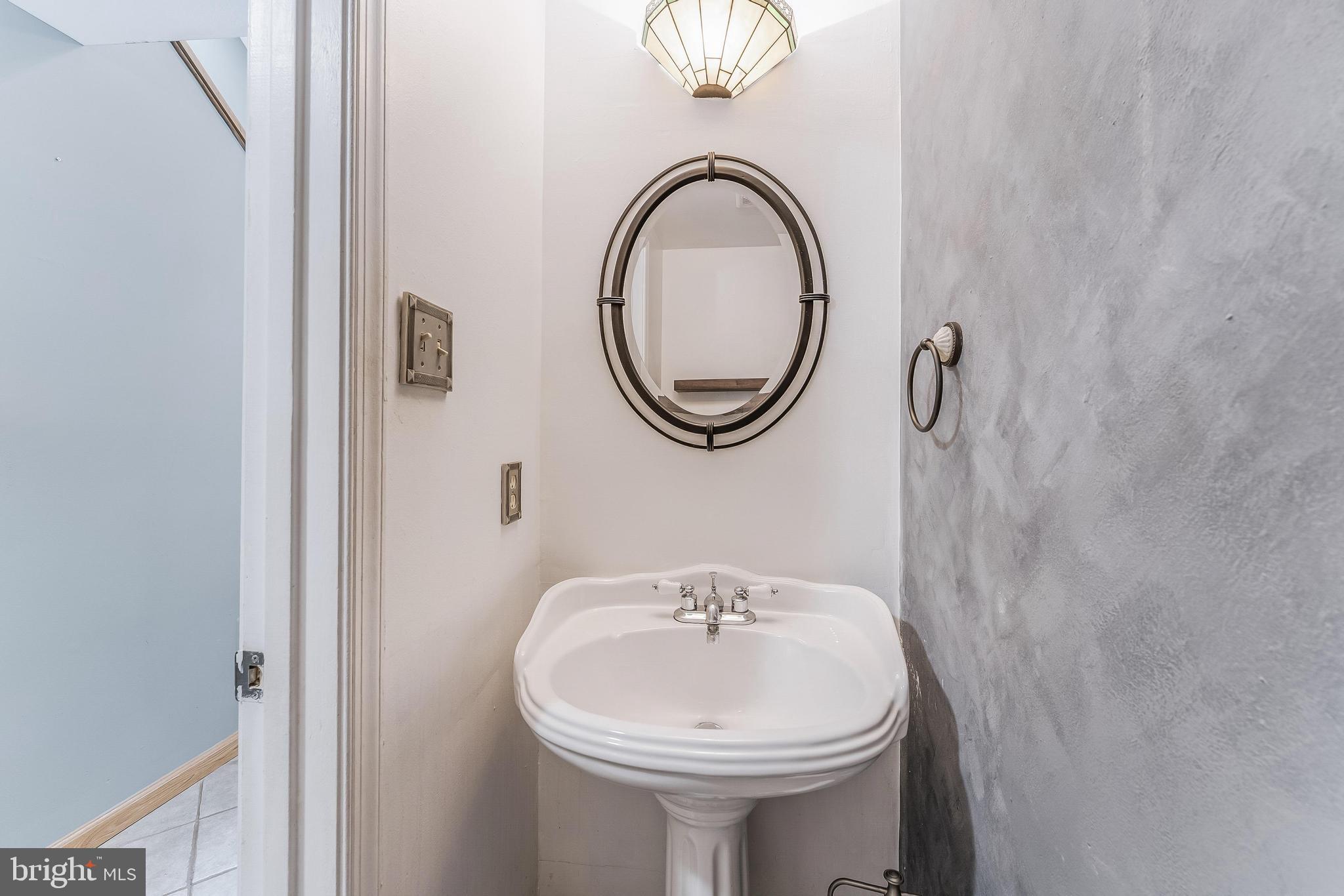 MONTCLAIR ST1 - Residential