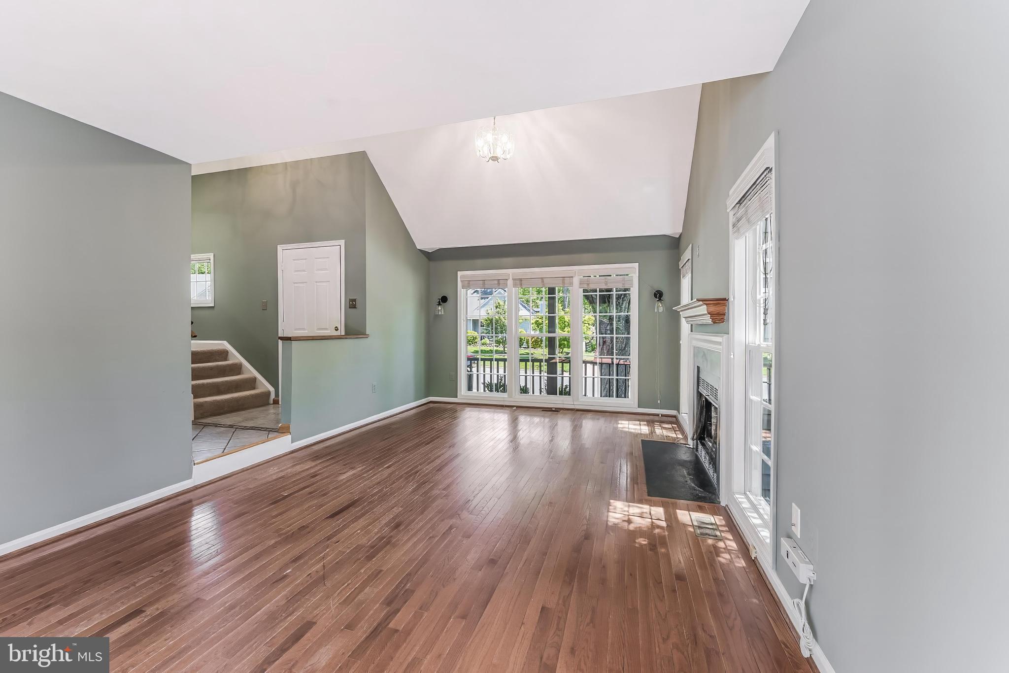 MONTCLAIR ST1 - Residential