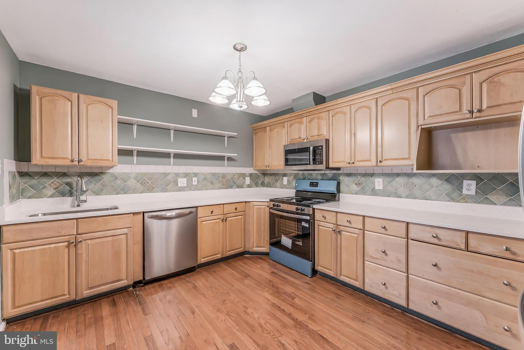 MONTCLAIR ST1 - Residential