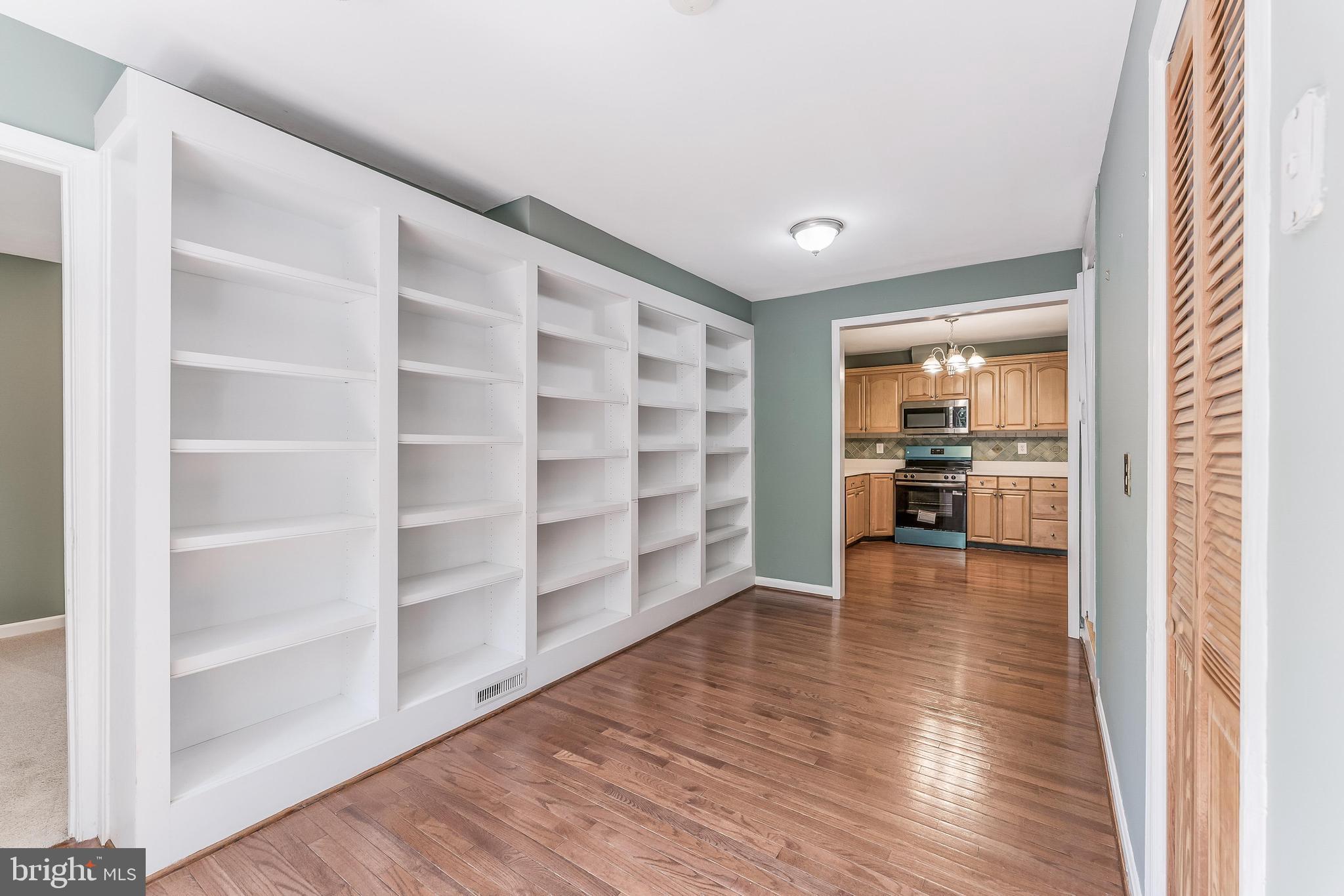 MONTCLAIR ST1 - Residential