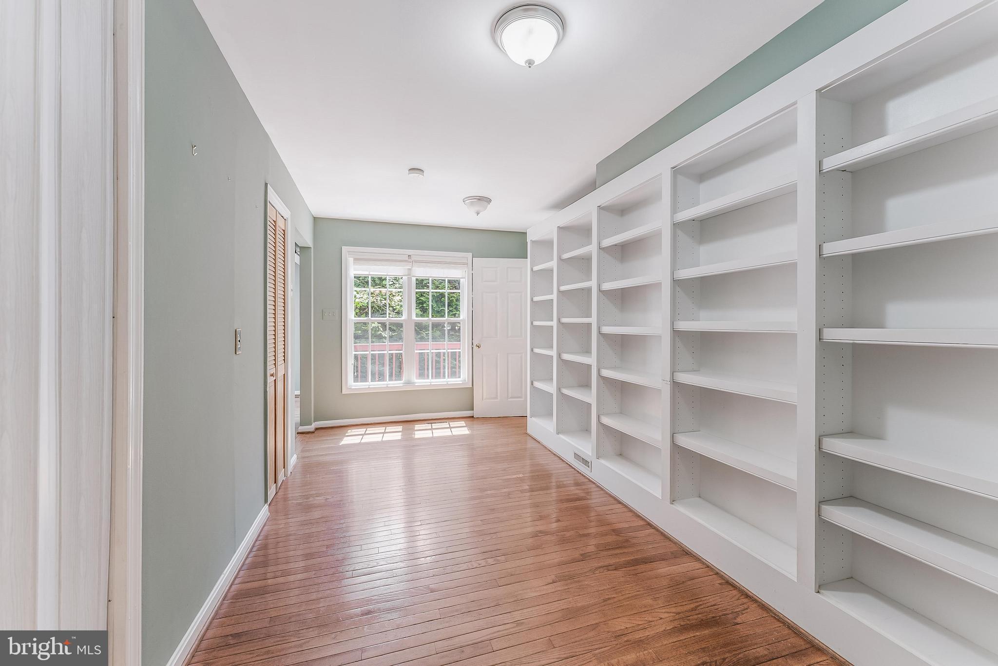MONTCLAIR ST1 - Residential