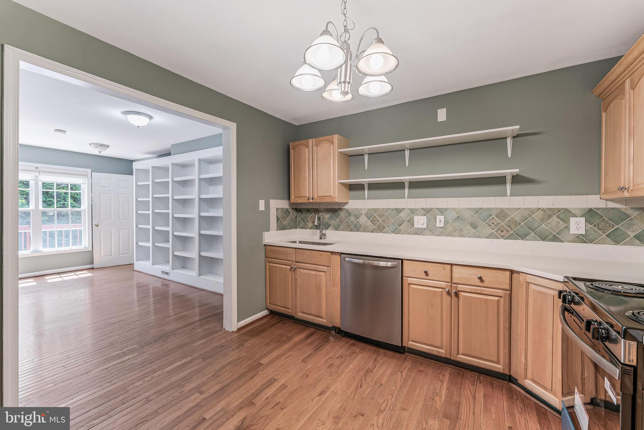 MONTCLAIR ST1 - Residential