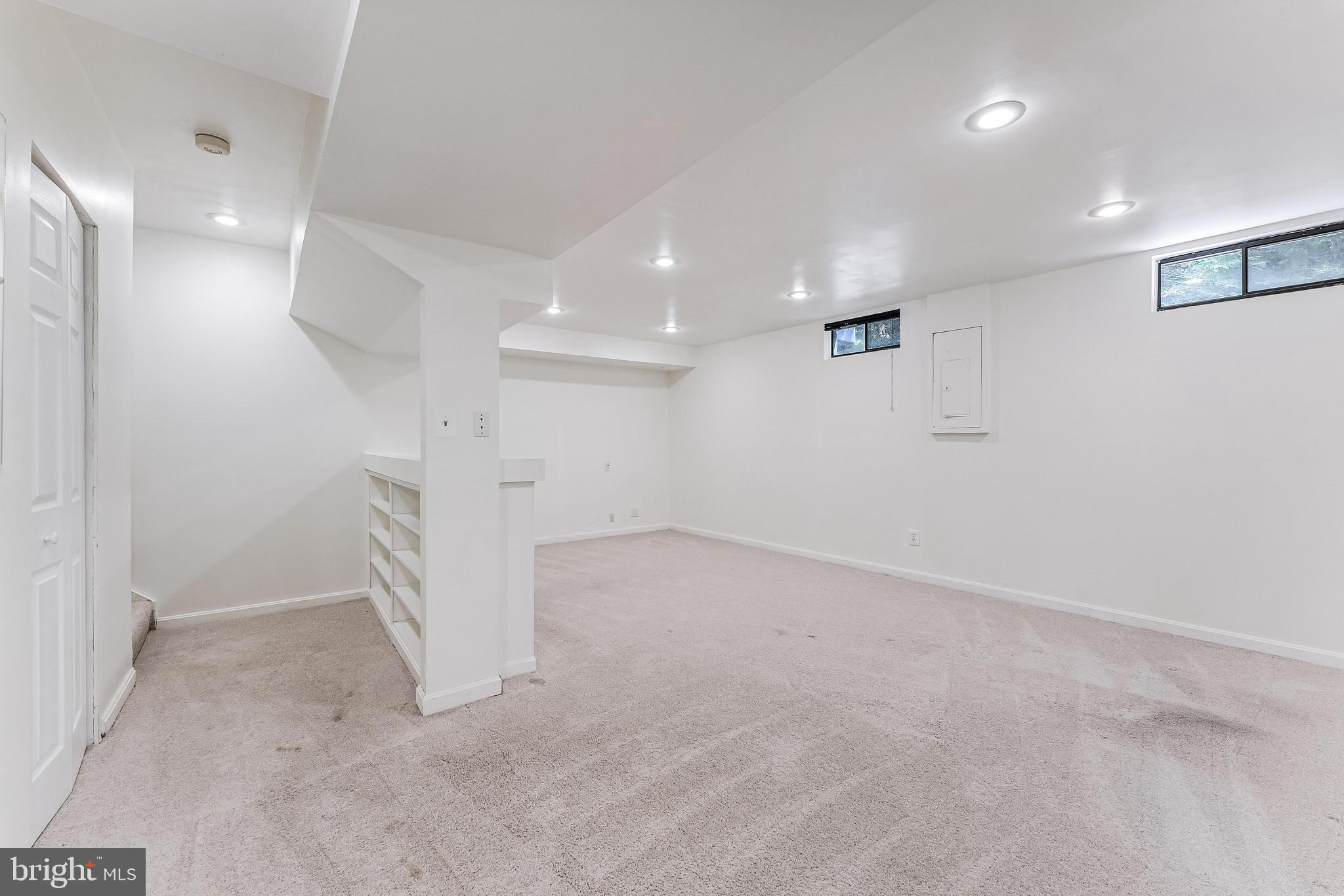 MONTCLAIR ST1 - Residential