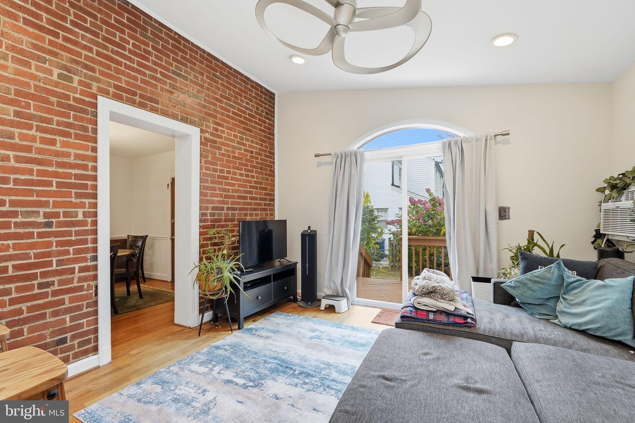 ROCK CREEK FOREST - Residential