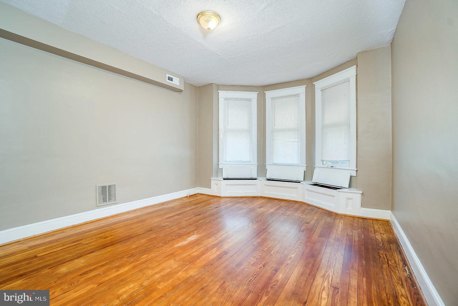 CLIFTON PARK - Residential