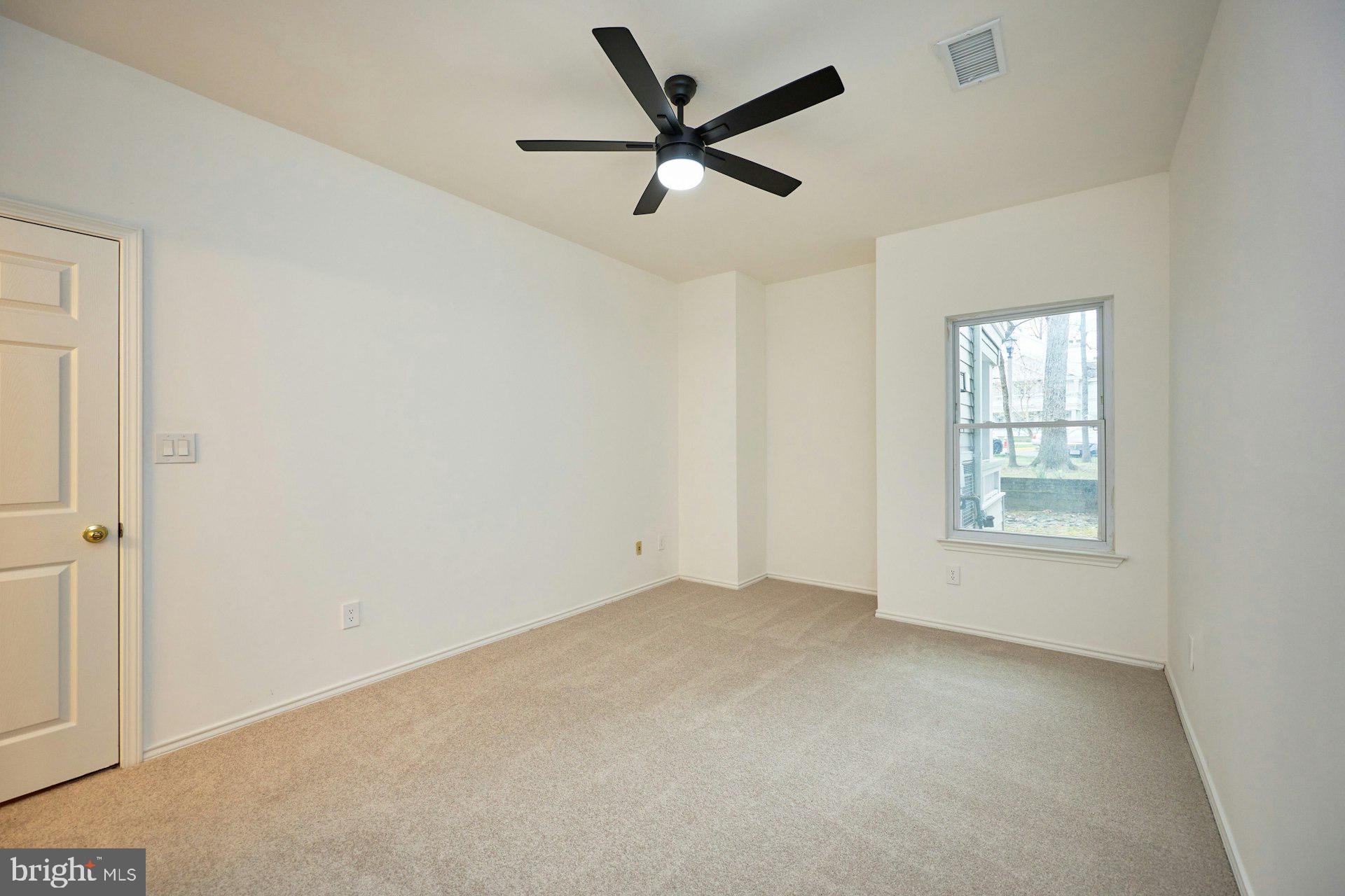 STONECROFT CONDO - Residential