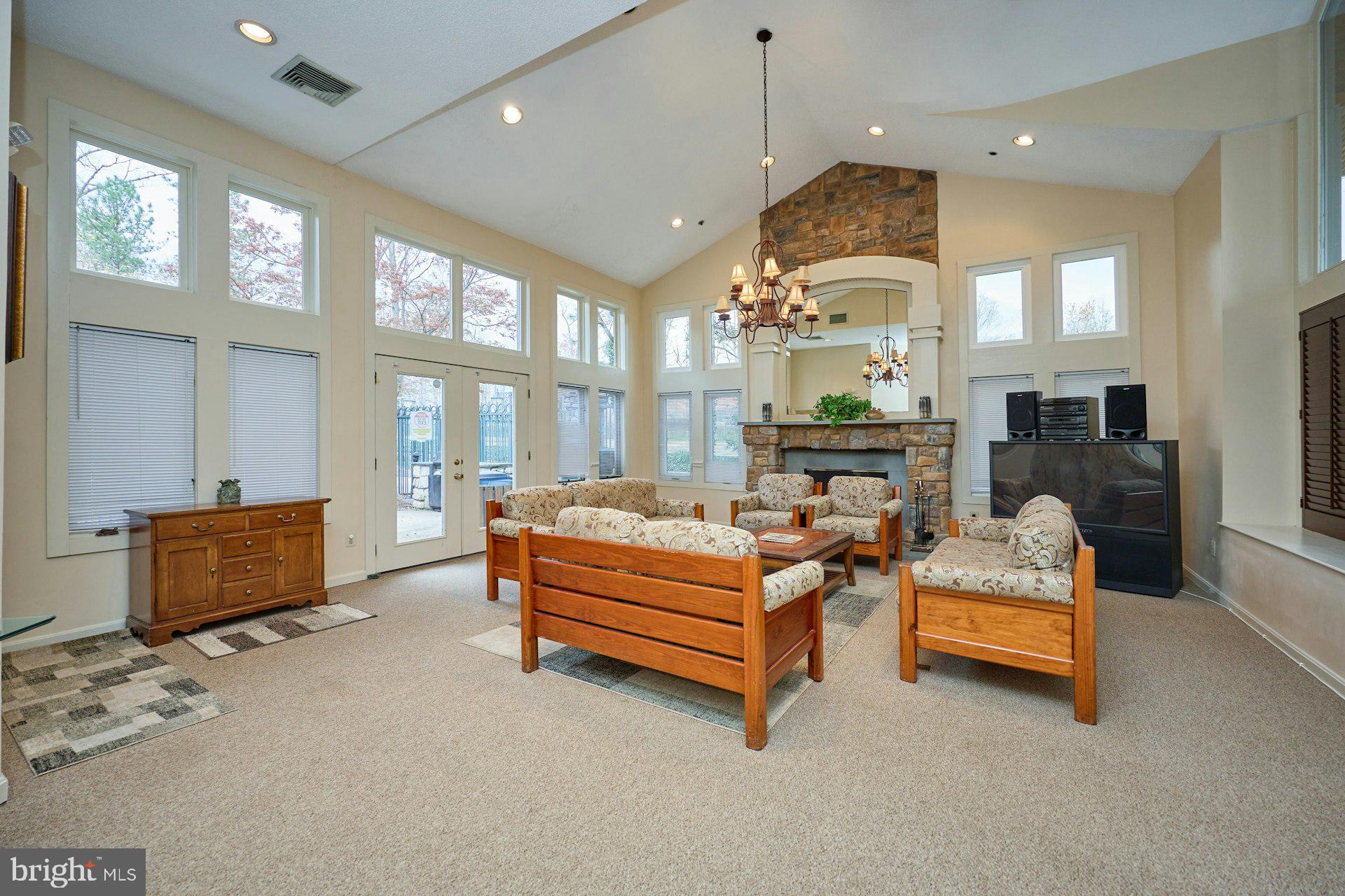 STONECROFT CONDO - Residential