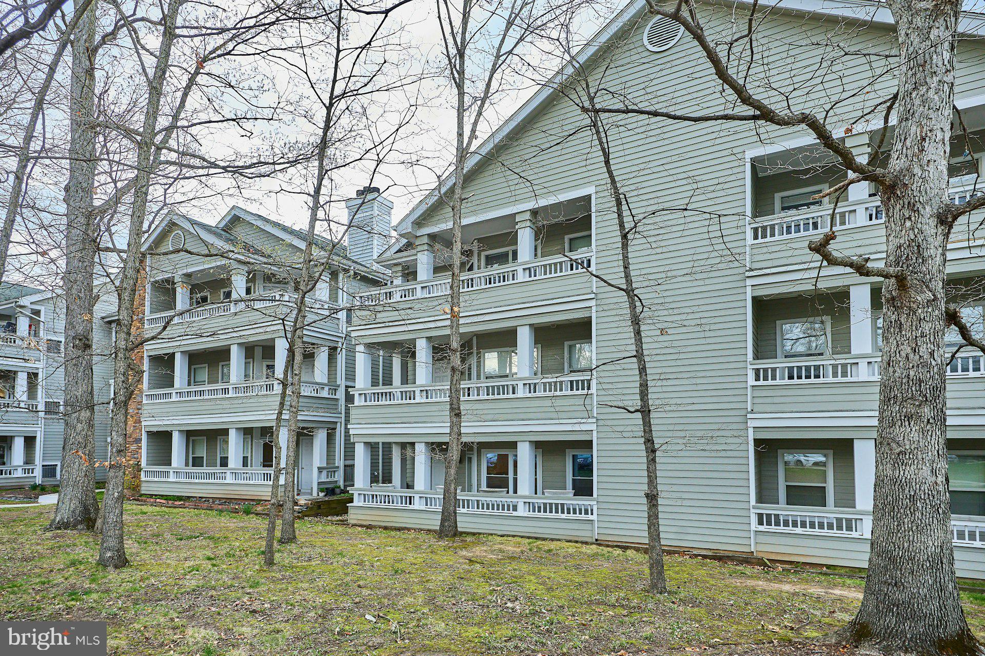 STONECROFT CONDO - Residential