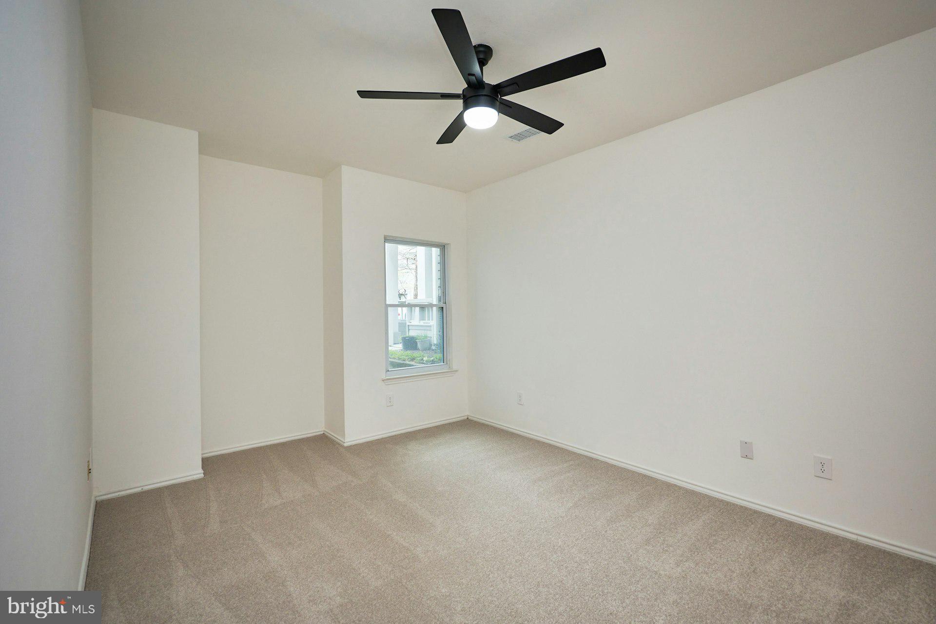 STONECROFT CONDO - Residential