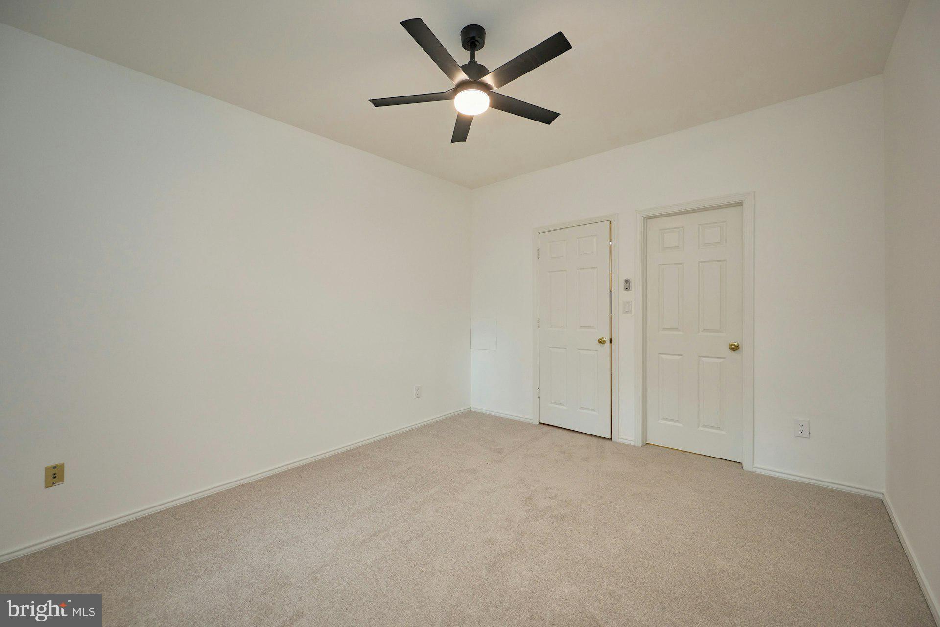 STONECROFT CONDO - Residential