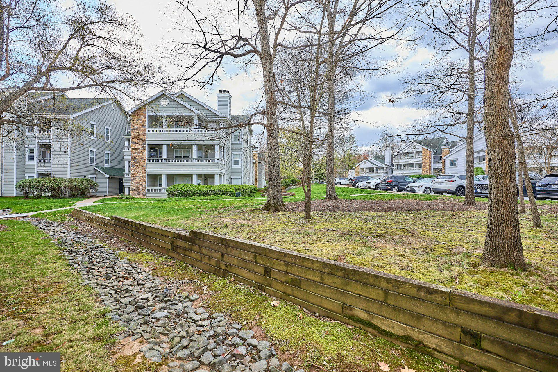 STONECROFT CONDO - Residential