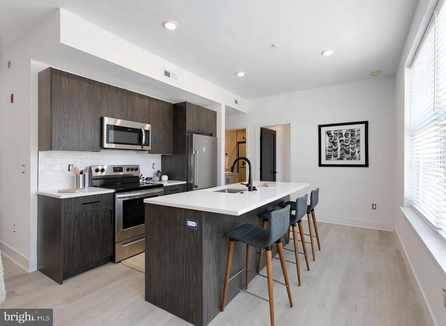 3045 RICHMOND STREET 502