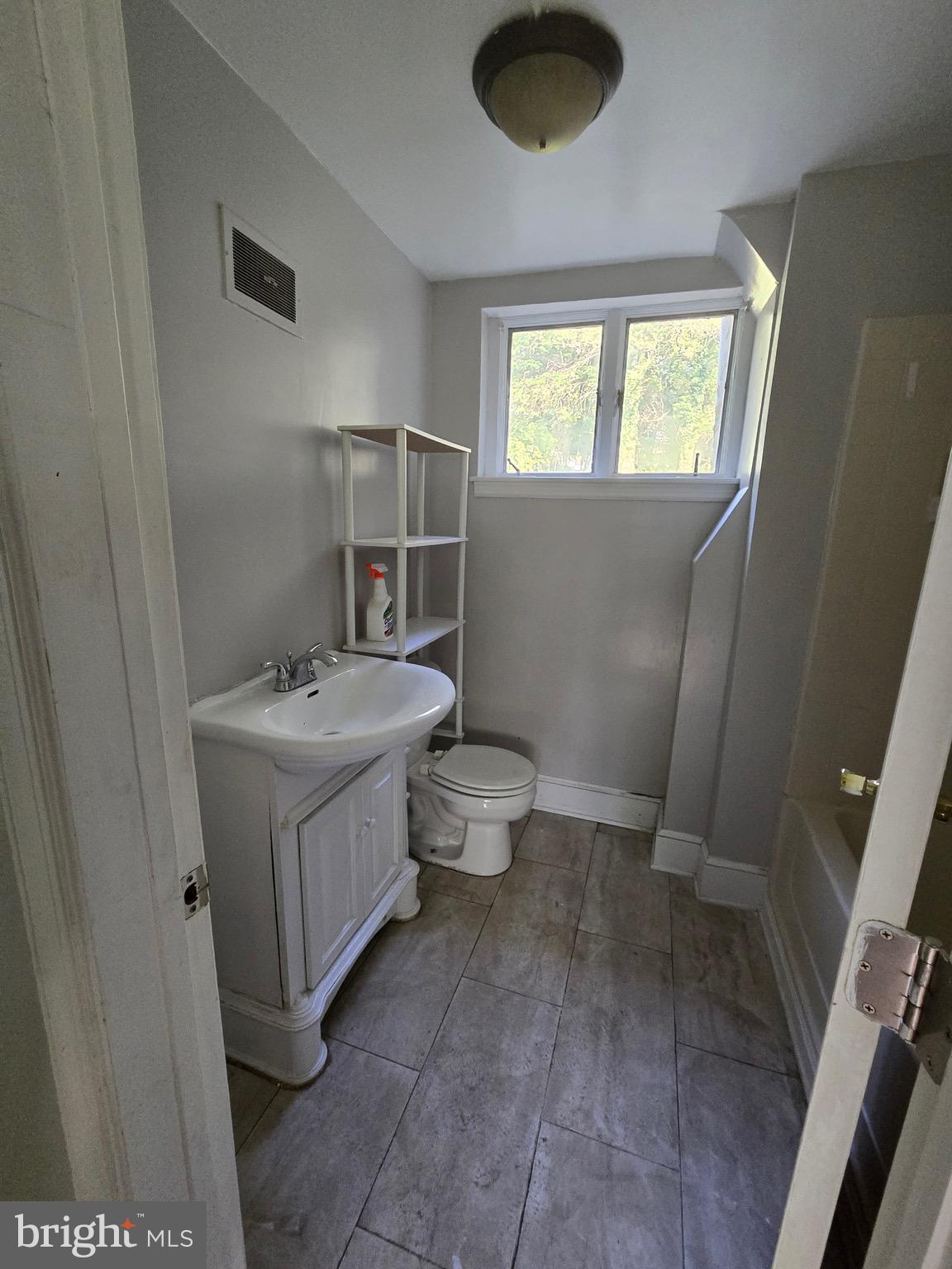 JOHNSTON WOODSTOCK - Residential