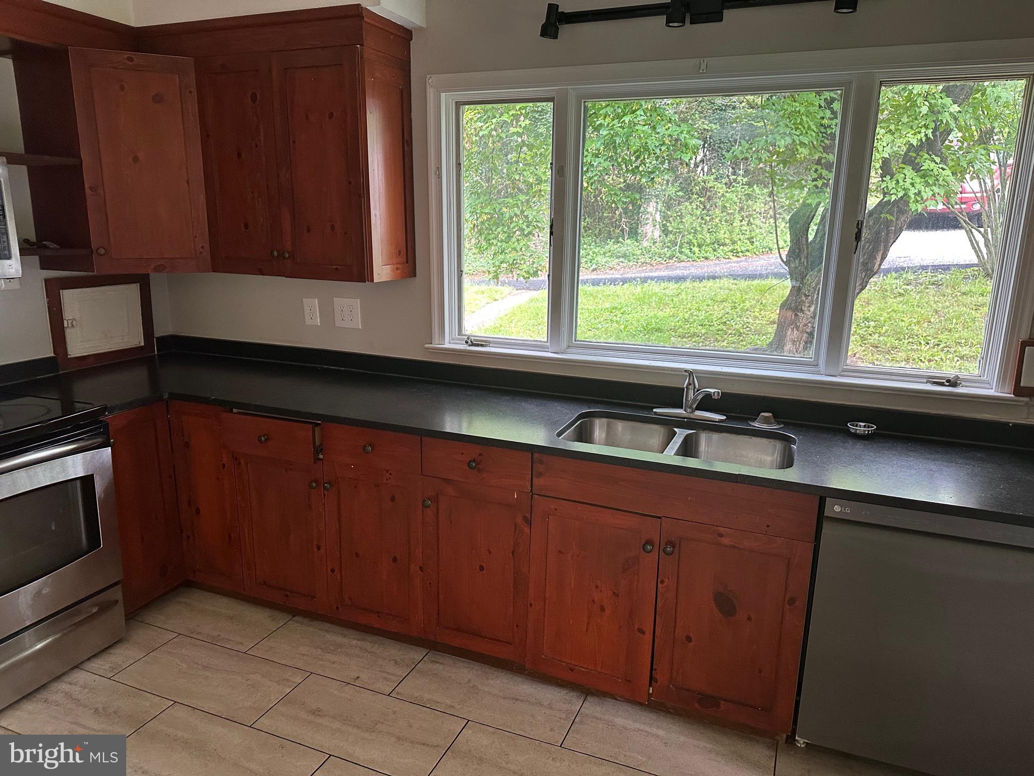 JOHNSTON WOODSTOCK - Residential