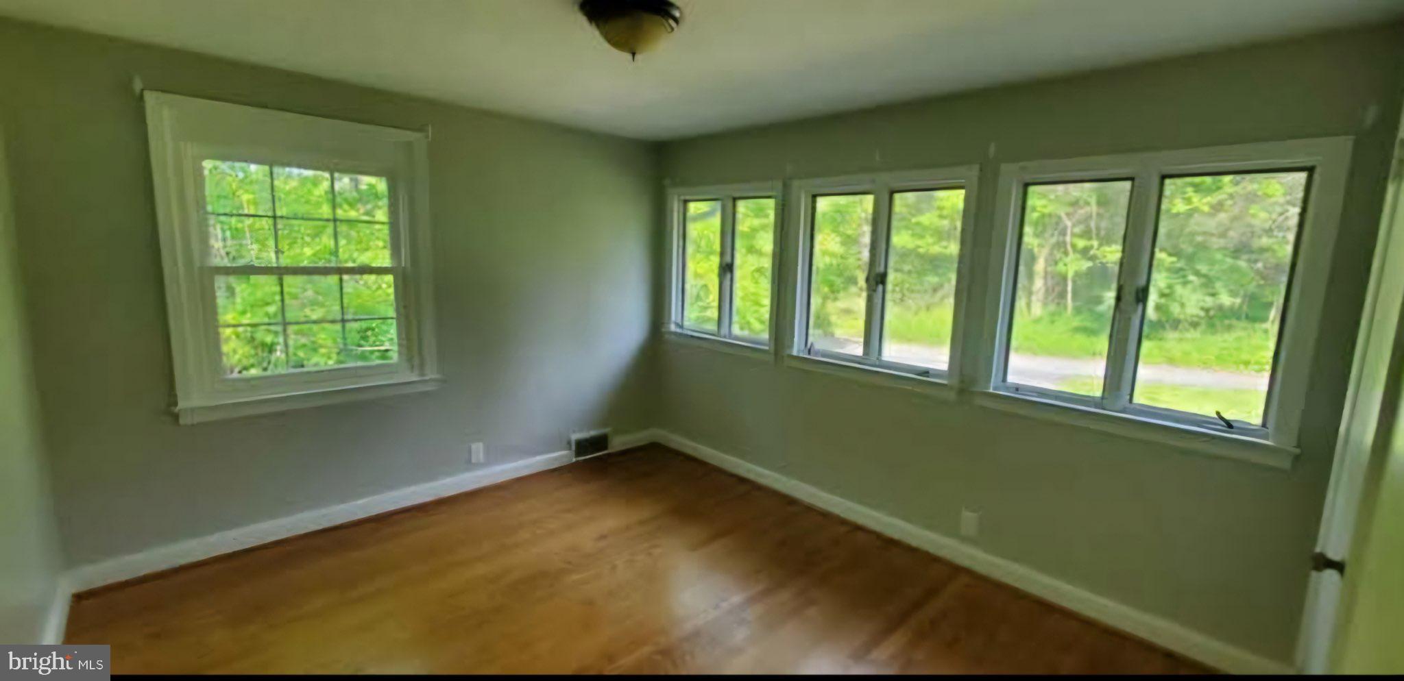 JOHNSTON WOODSTOCK - Residential