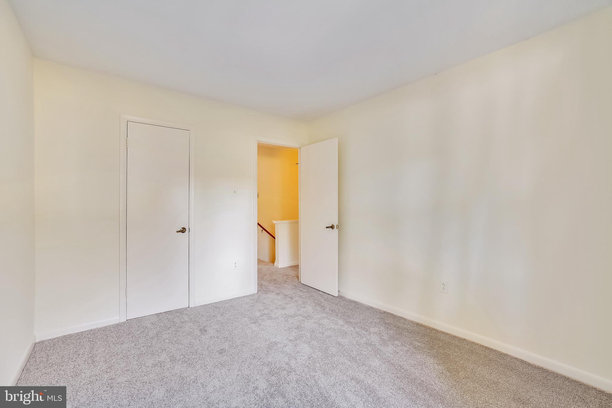 LONG REACH - Residential Lease