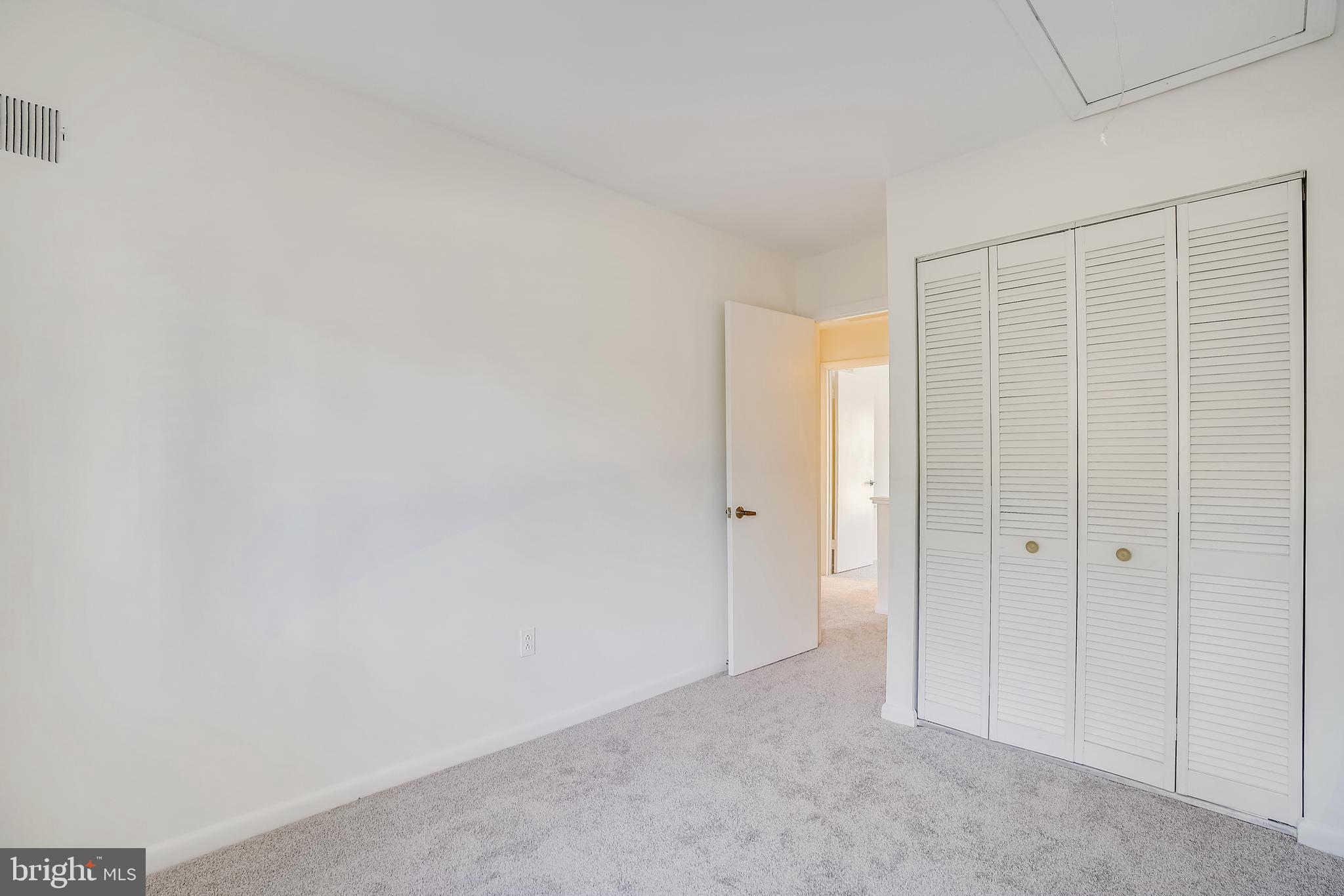 LONG REACH - Residential Lease